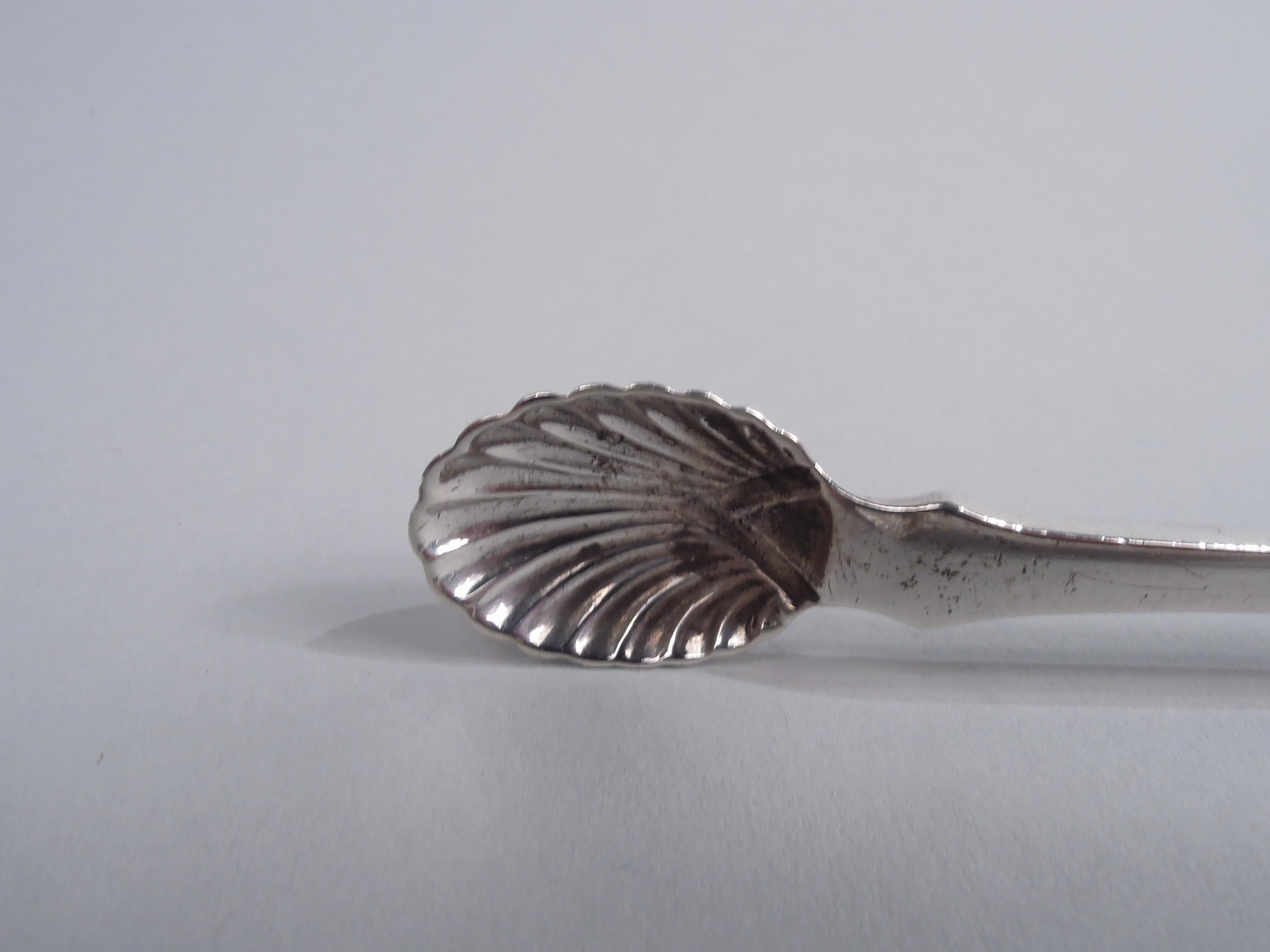 Large Tiffany Sterling Silver Sugar Tongs in Classical Palm Pattern In Good Condition In New York, NY