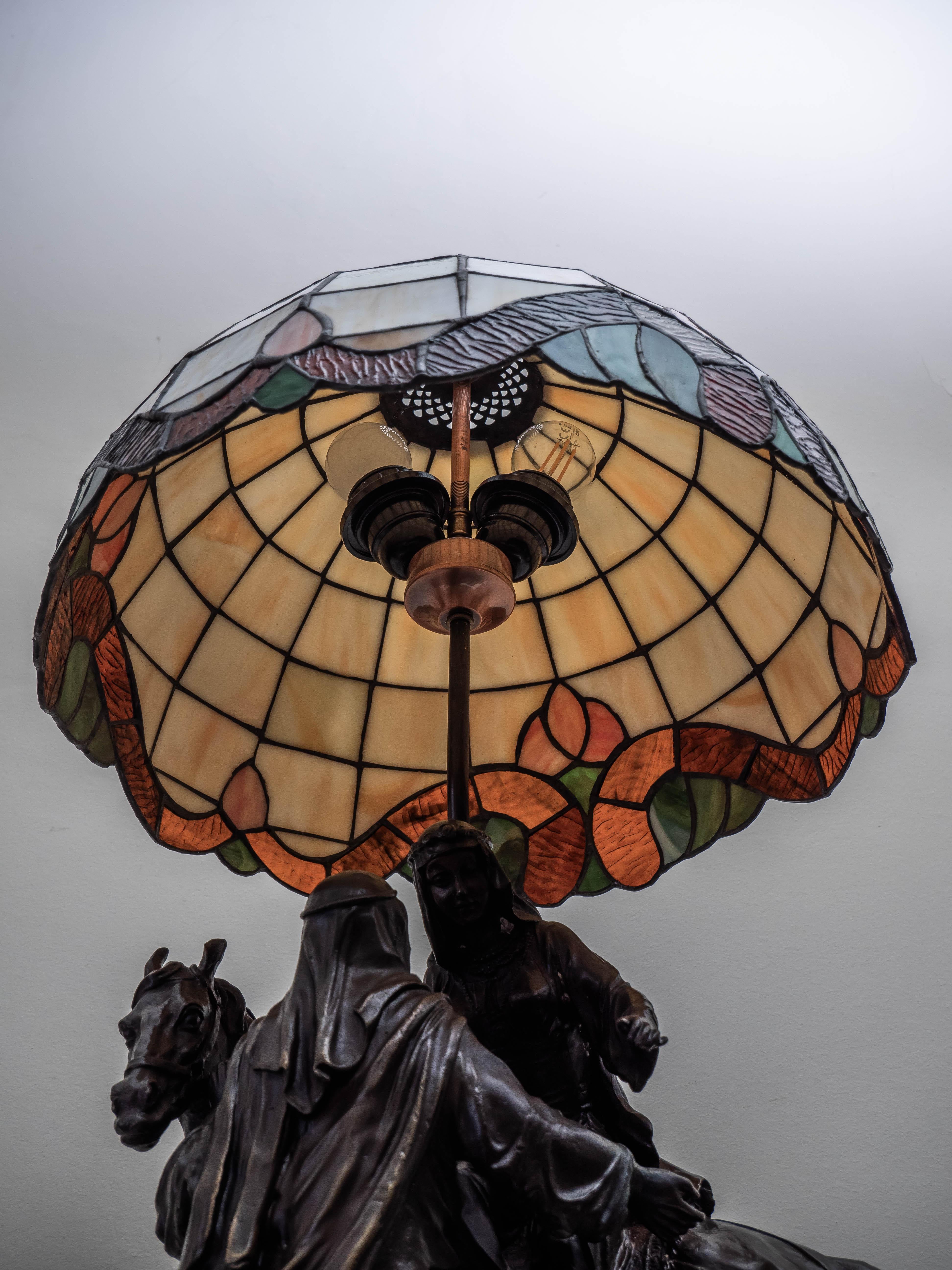 Large Tiffany table lamp. At 75 cm For Sale 10