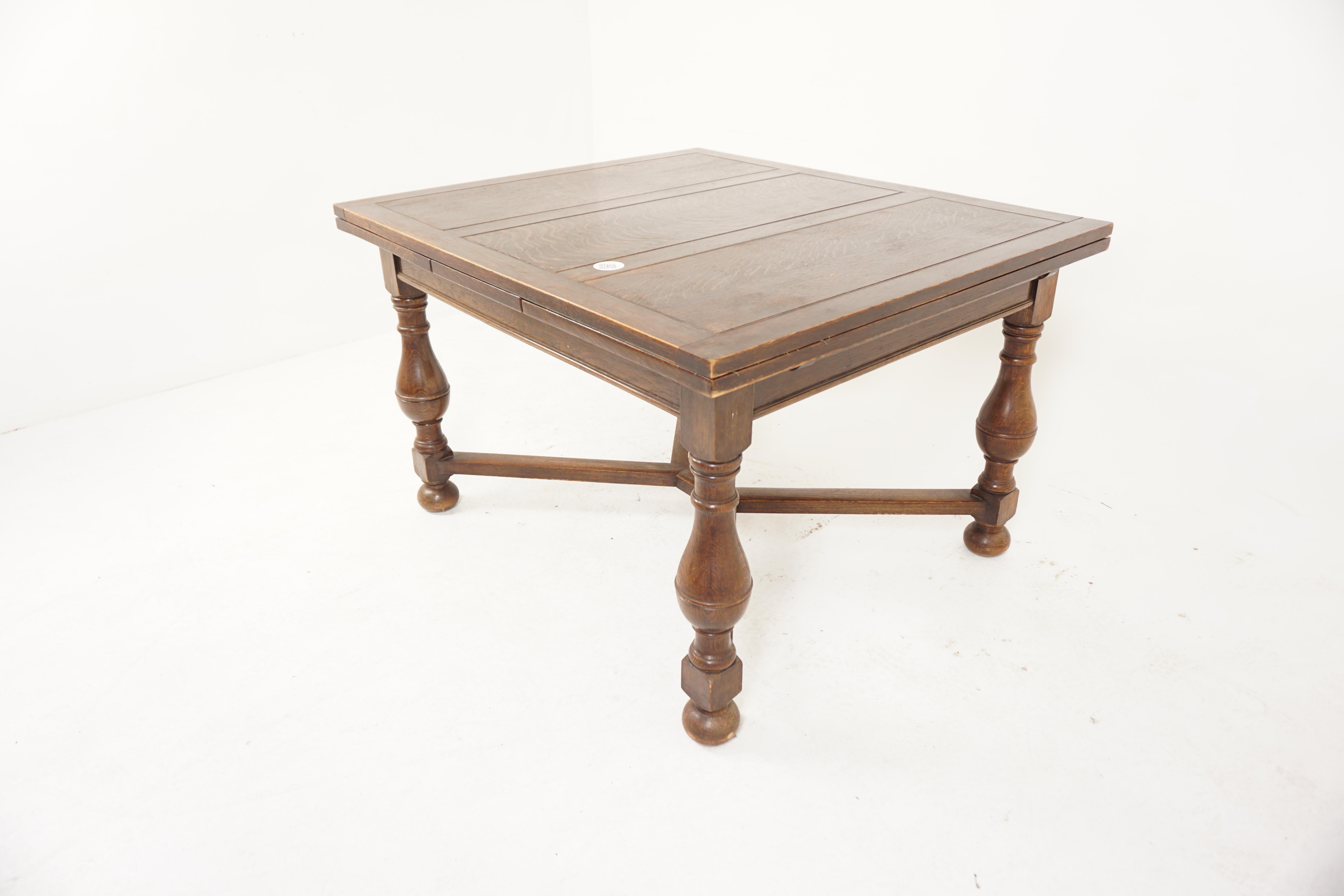 Large tiger oak refectory pull out draw leaf dining table, Scotland 1920, H744

Scotland 1920
Solid Tiger Oak
Original Finish

3 Panelled top
Pair of slide out leaves on the end
All standing on four large bulbous turned legs
With very thick