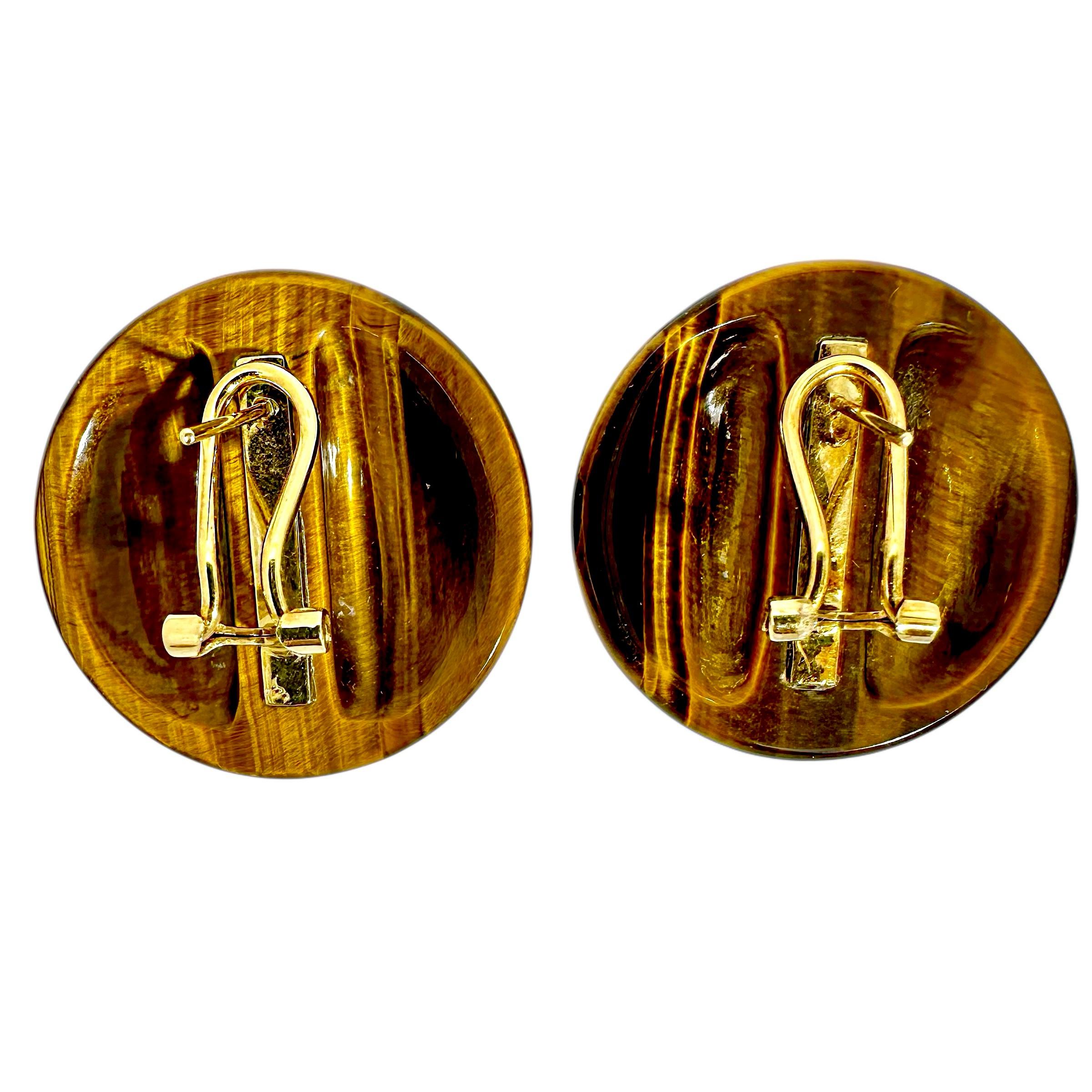 Large Tiger's Eye Diamond & 18K Yellow Gold Dome Earrings  1  3/16 Inch Diameter im Zustand „Hervorragend“ im Angebot in Palm Beach, FL