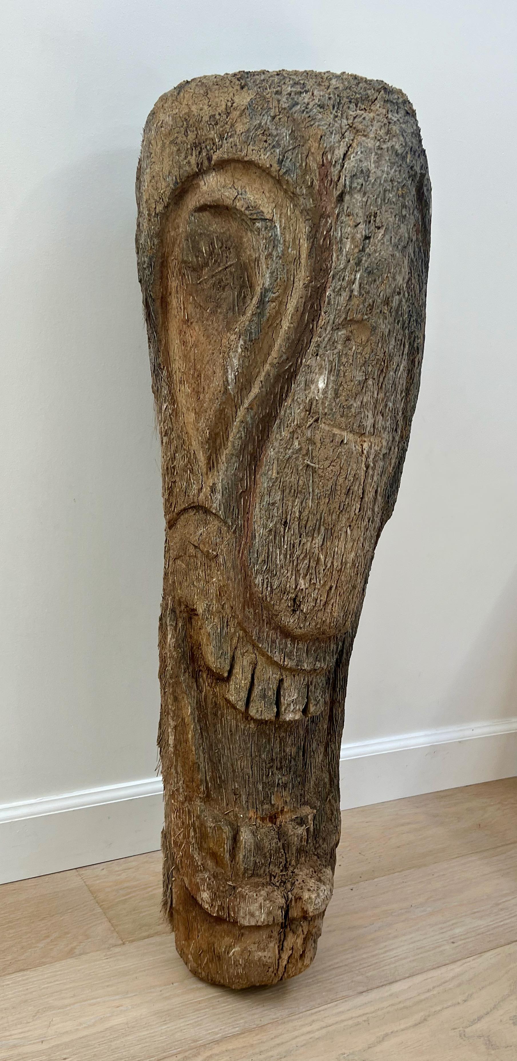 Sculpture de tête Tiki de palmier américaine des années 1960 Abîmé - En vente à Santa Barbara, CA