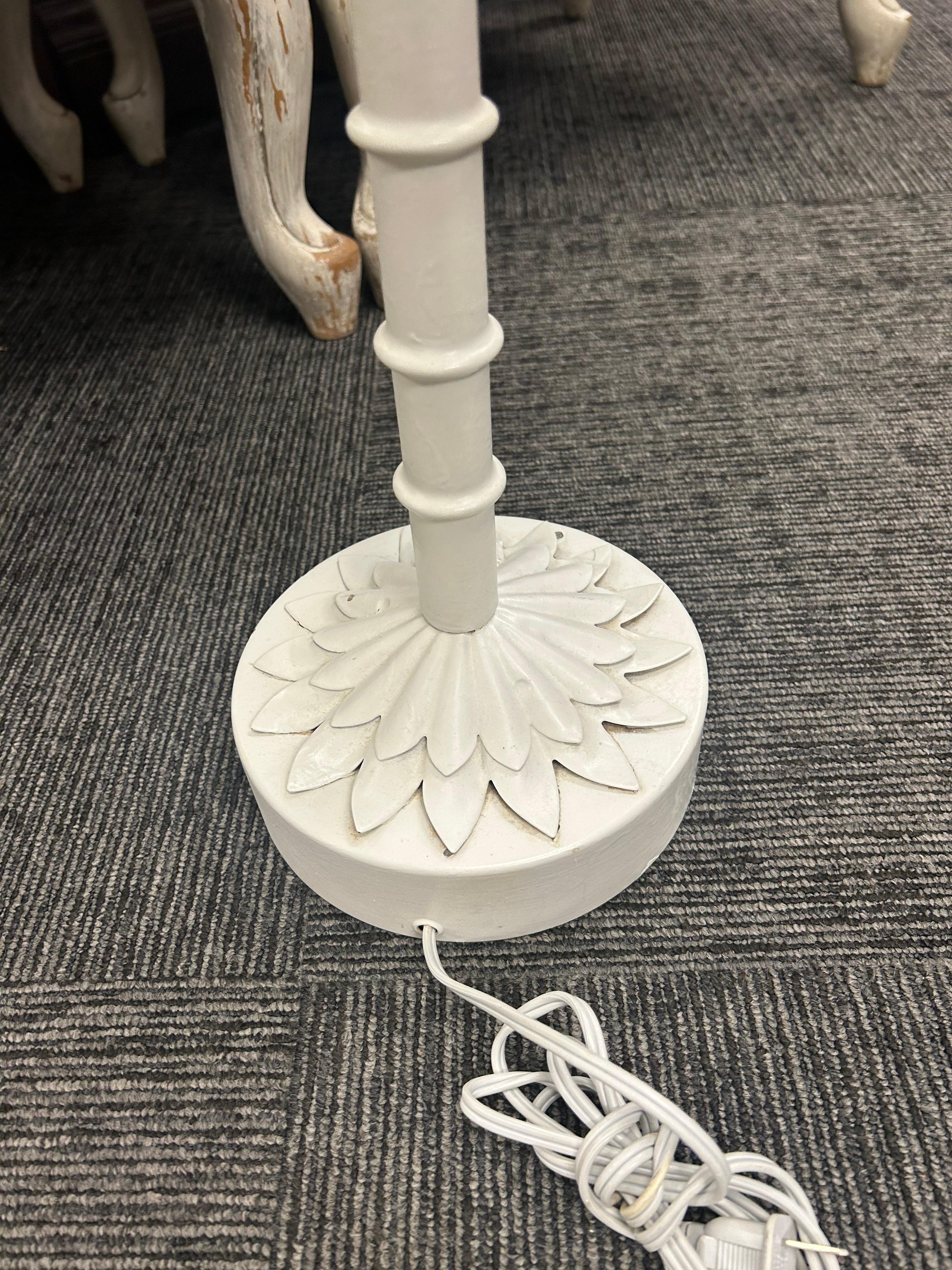 Large tole white palm tree lamp circa 1970s For Sale 1