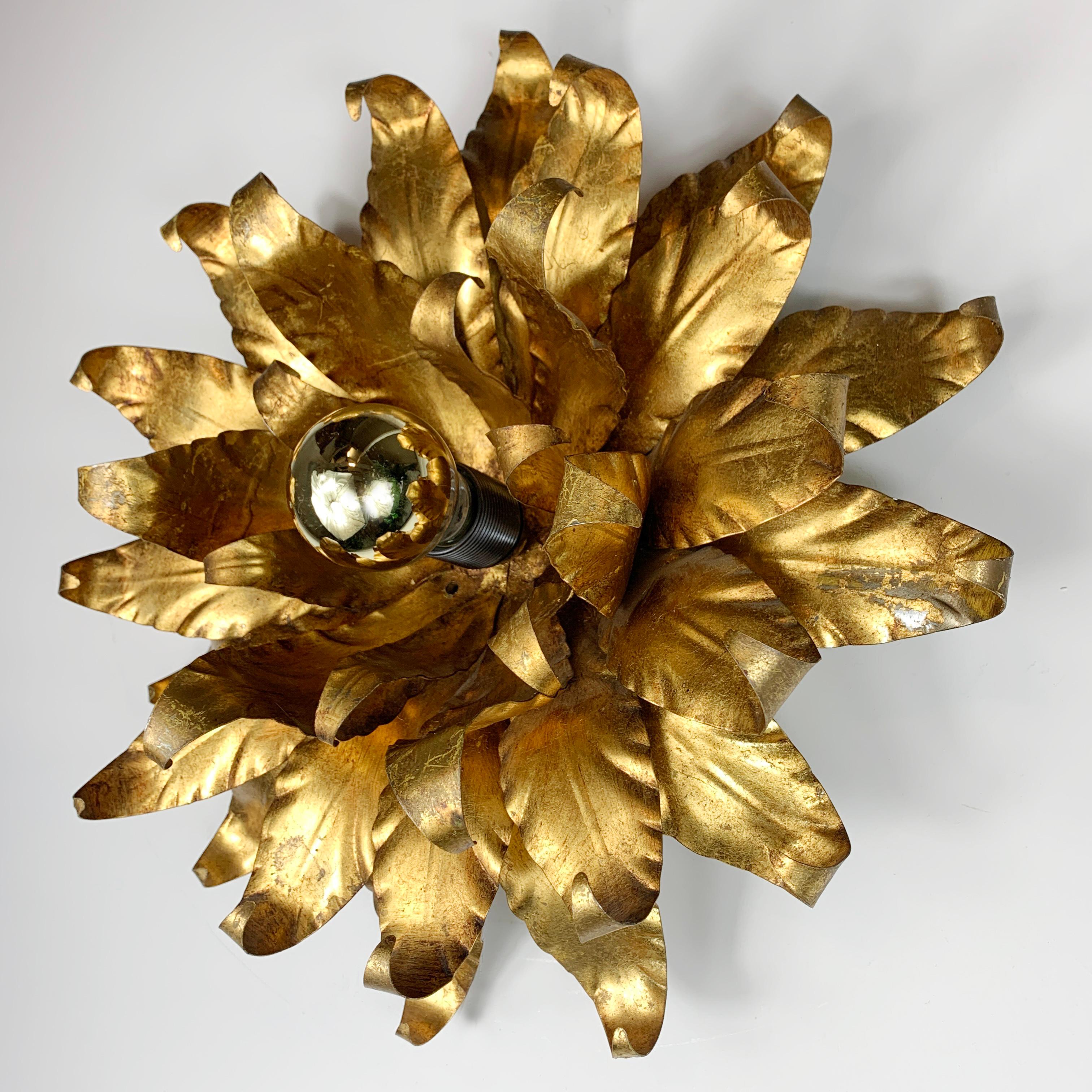 Large Toleware Italian Gold Flower Light, 1960s For Sale 1