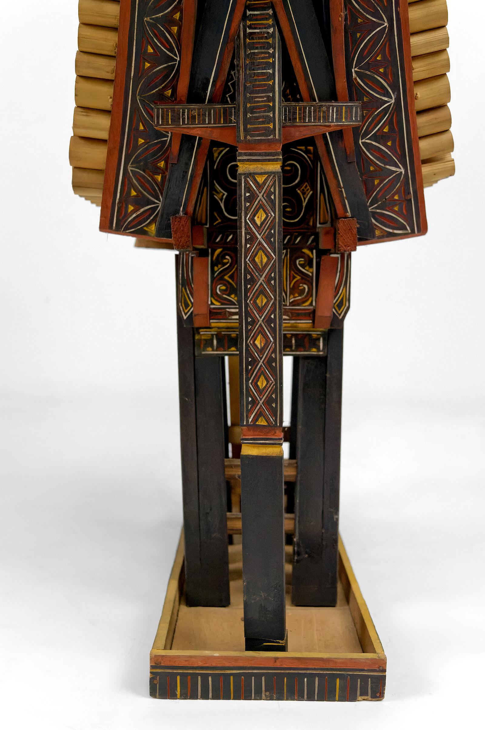 Large Tongkonan Toraja model in carved and painted wood, Sulawesi / Indonesia For Sale 9