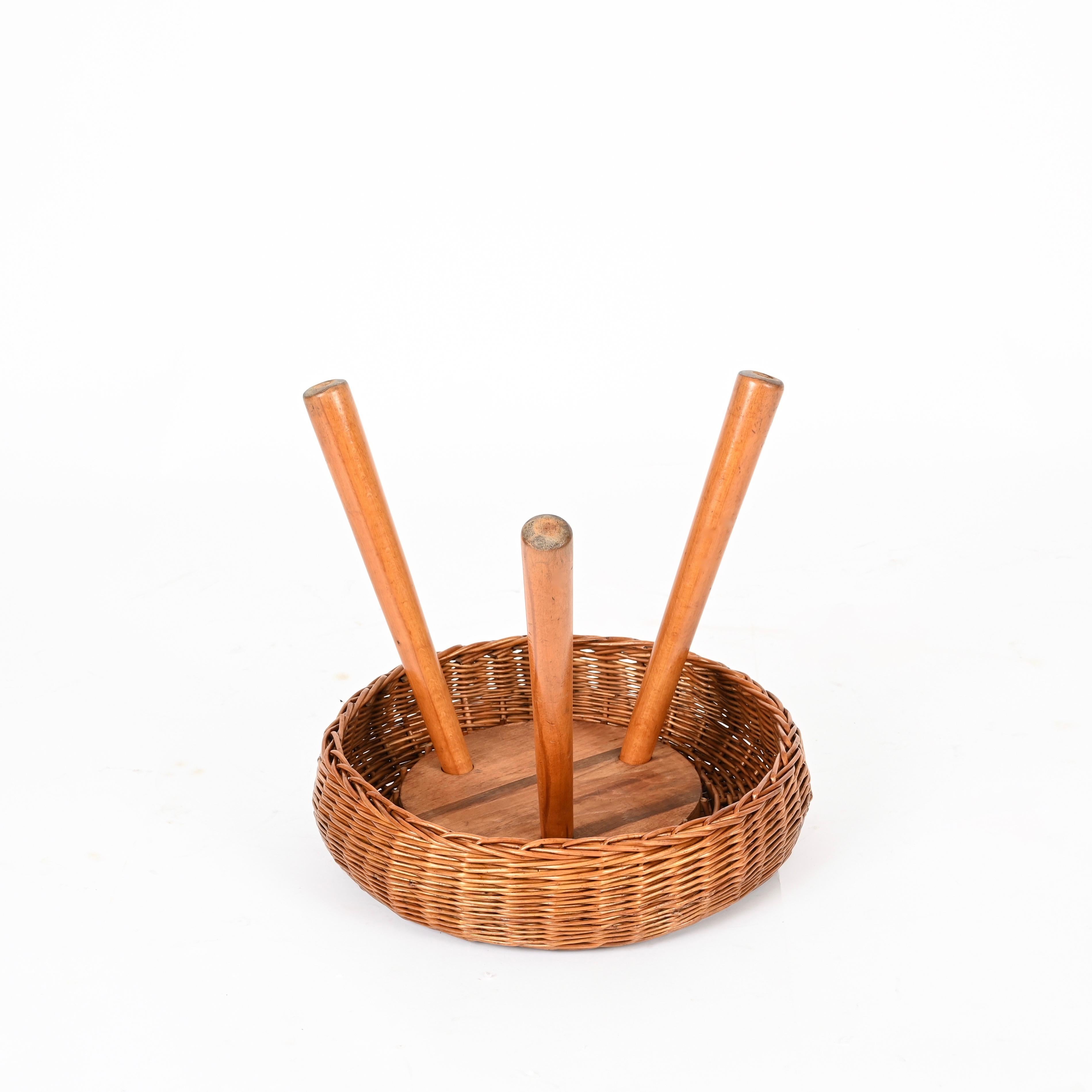 Large Tony Paul Stool or Side Table in Wicker and Wood, United States, 1950s For Sale 1