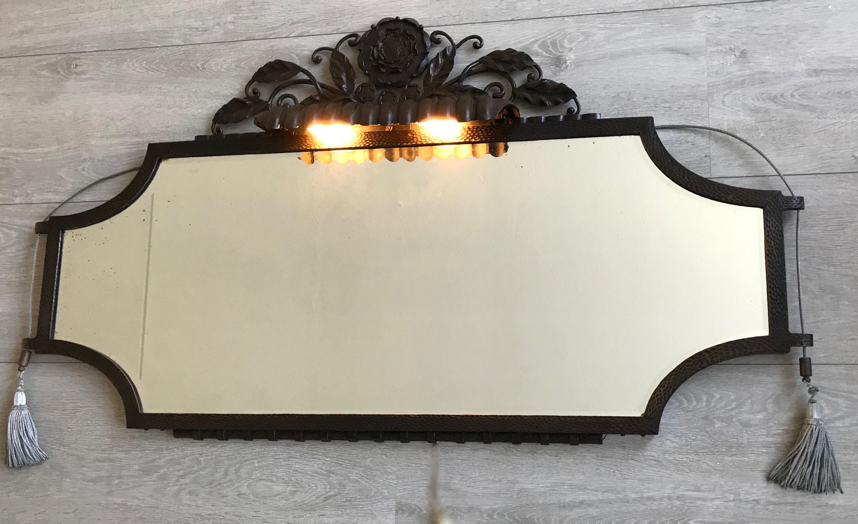 Large & Top Quality French Art Deco Wrought Iron Wall Mirror with Built-In Light In Good Condition In Lisse, NL