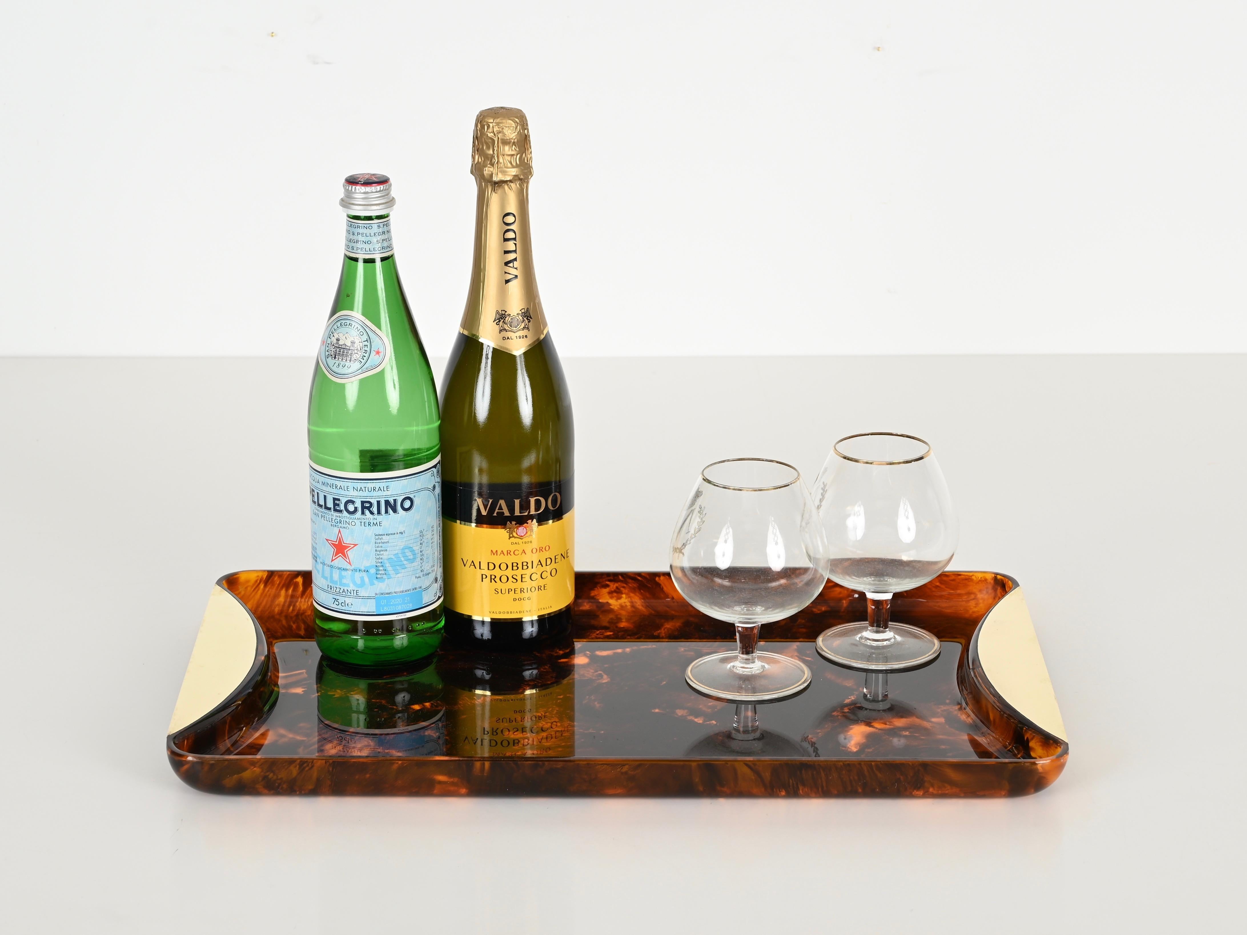Large Tortoiseshell Effect Lucite and Brass Serving Tray by Guzzini, Italy 1970 For Sale 2