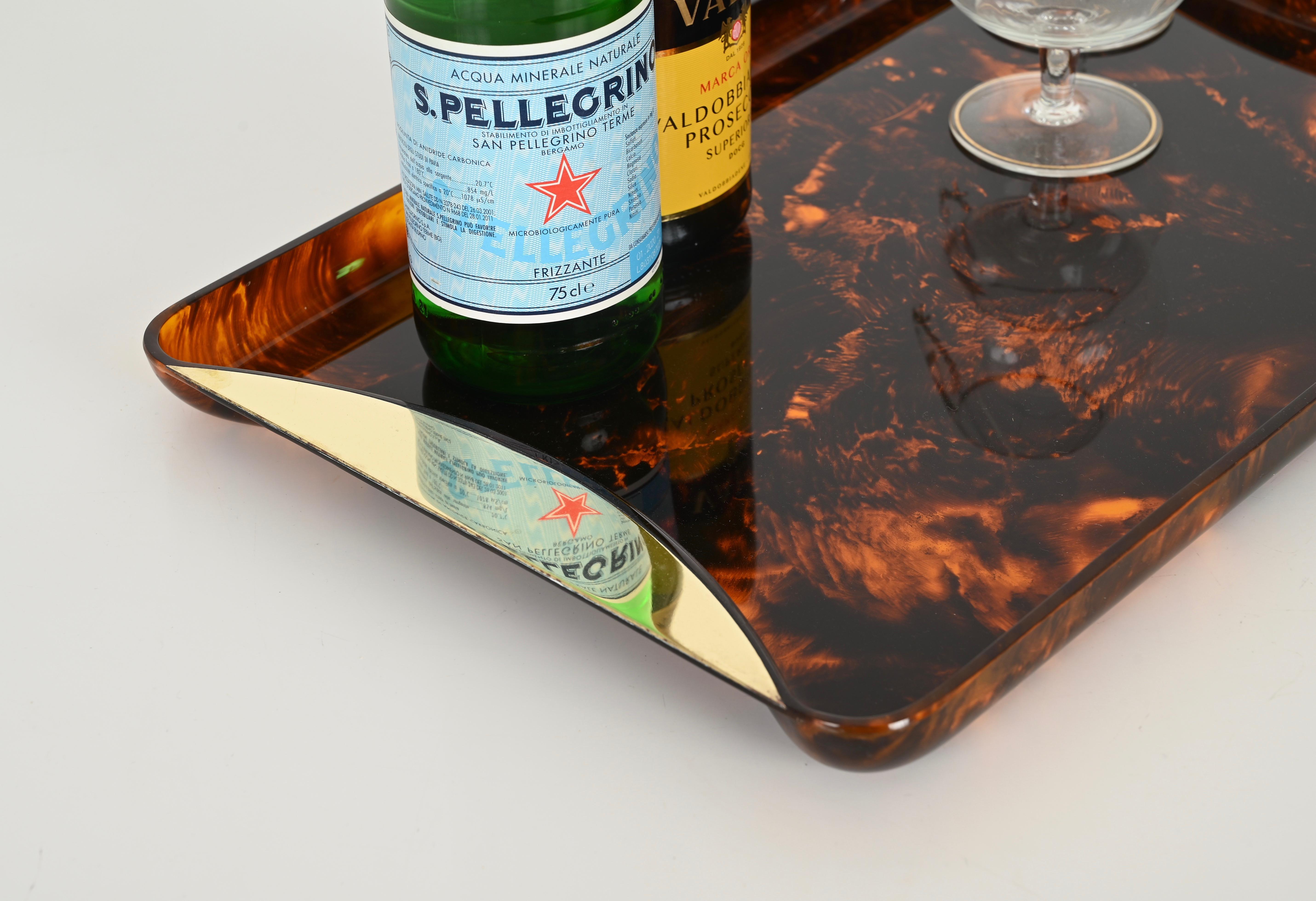 Italian Large Tortoiseshell Effect Lucite and Brass Serving Tray by Guzzini, Italy 1970 For Sale