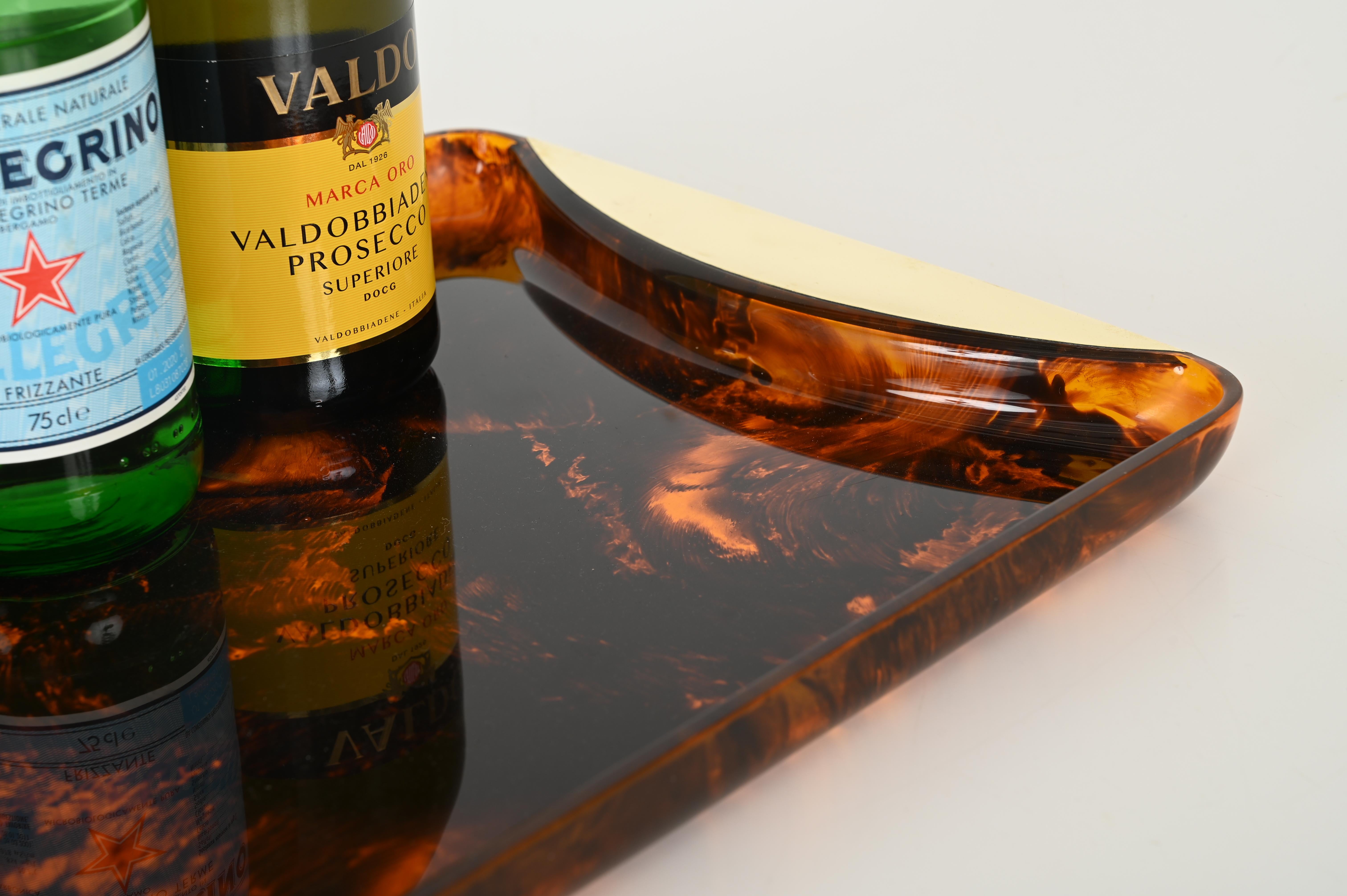Hand-Crafted Large Tortoiseshell Effect Lucite and Brass Serving Tray by Guzzini, Italy 1970 For Sale