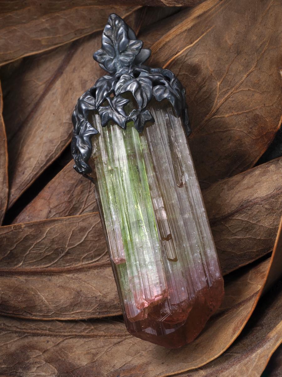 Large Tourmaline Crystal Silver necklace Ivy lotr style Wedding anniversary gift For Sale 4