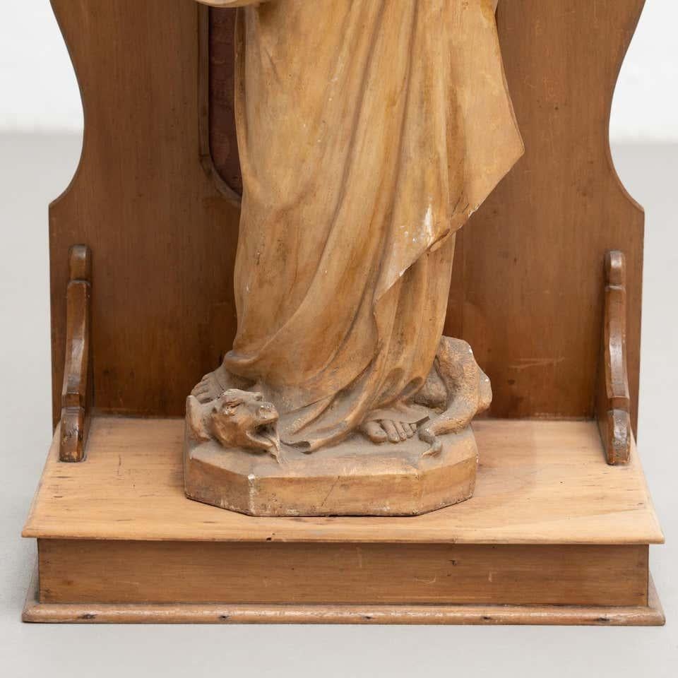 Large Traditional Figure of a Virgin in a Wood Niche, circa 1950 For Sale 4