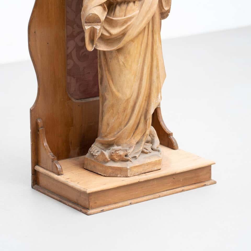 Large Traditional Figure of a Virgin in a Wood Niche, circa 1950 For Sale 7