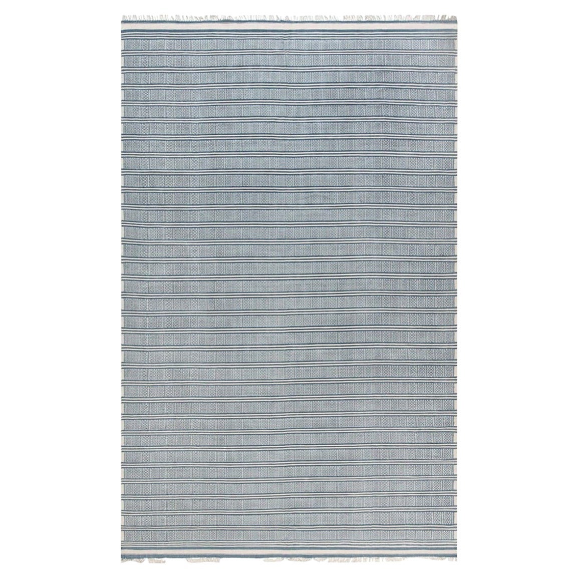 Alfombra grande Dhurrie azul moderna de estilo tradicional por Doris Leslie Blau