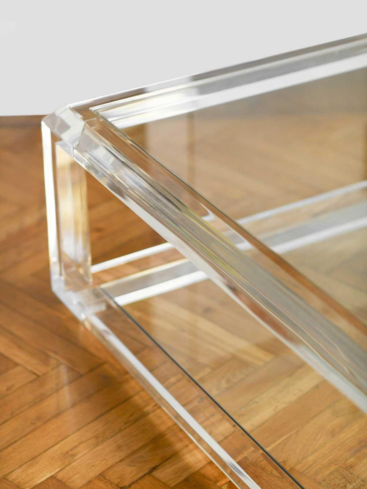 Italian Large transparent coffee table, Italy 1970 For Sale