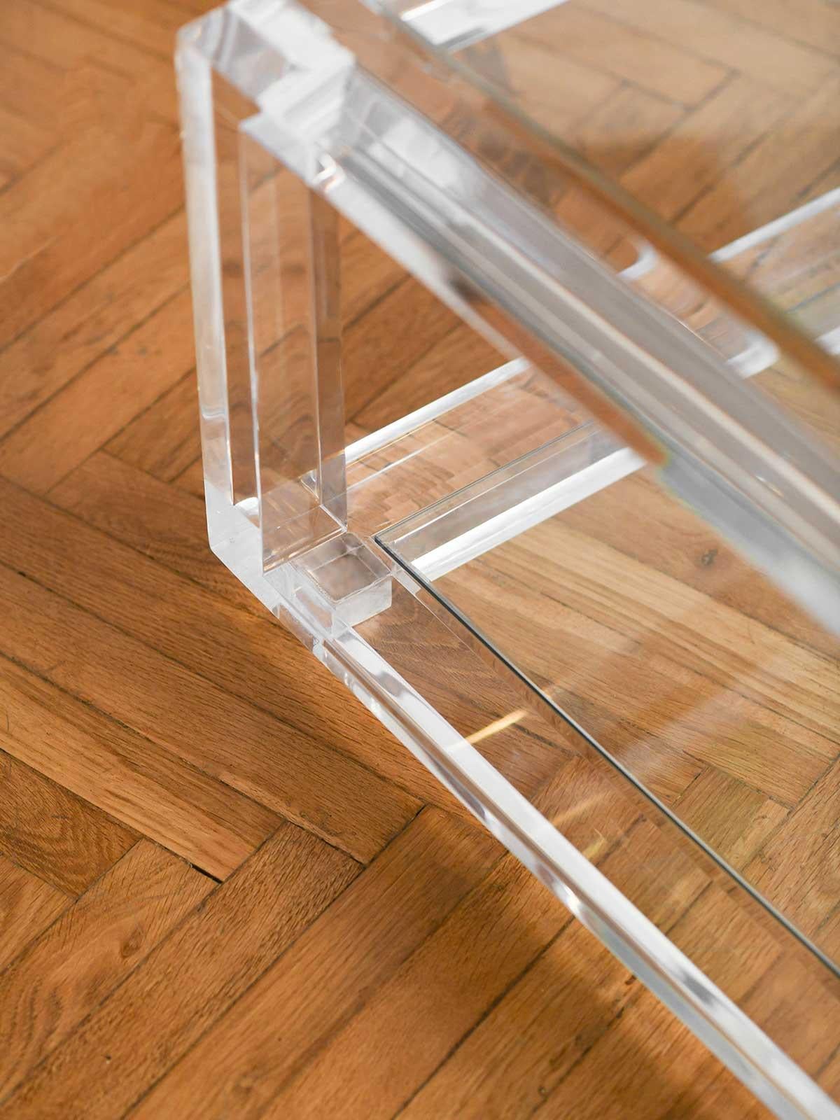 Late 20th Century Large transparent coffee table, Italy 1970 For Sale