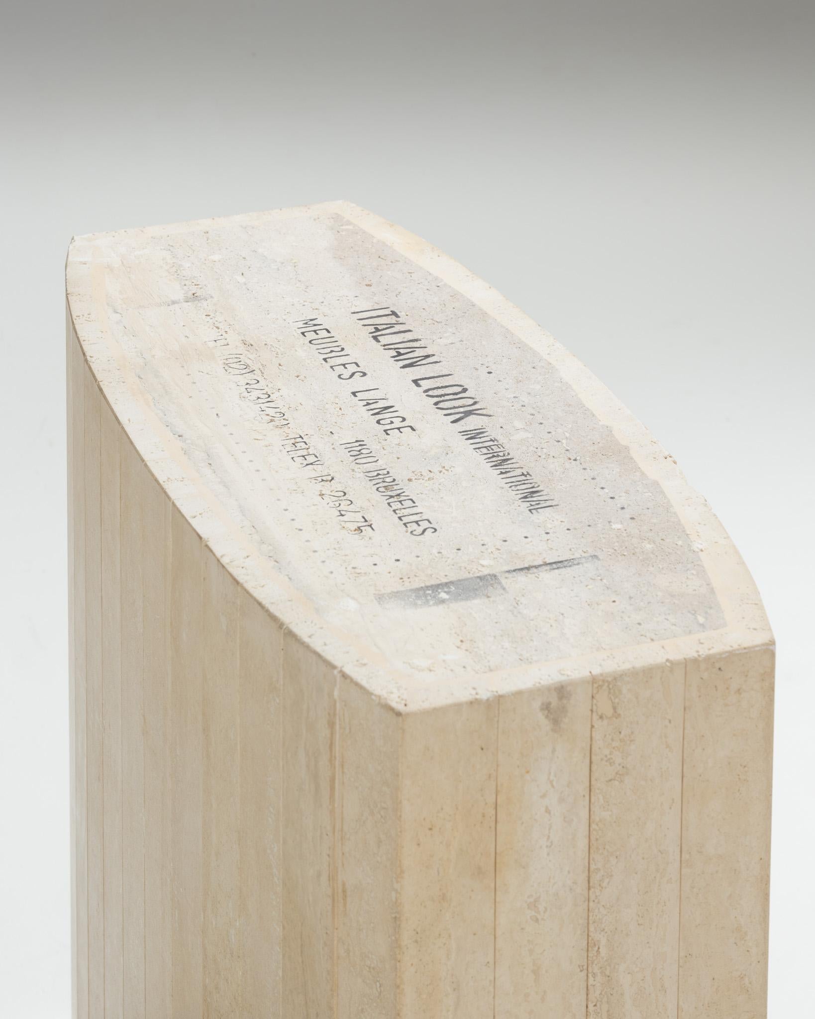 Grande table de salle à manger en travertin et laiton, 1970 en vente 2