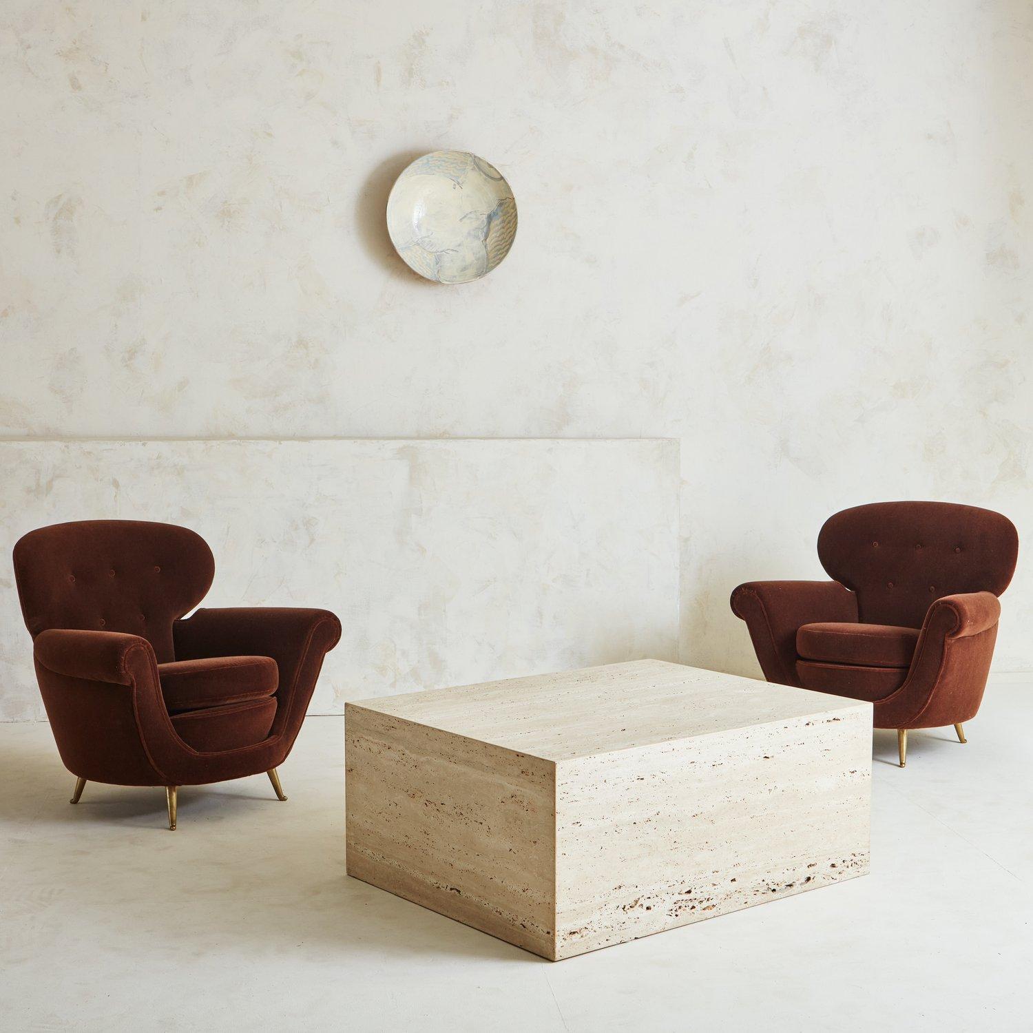 Large Travertine Cube Coffee Table, 1970s In Good Condition In Chicago, IL