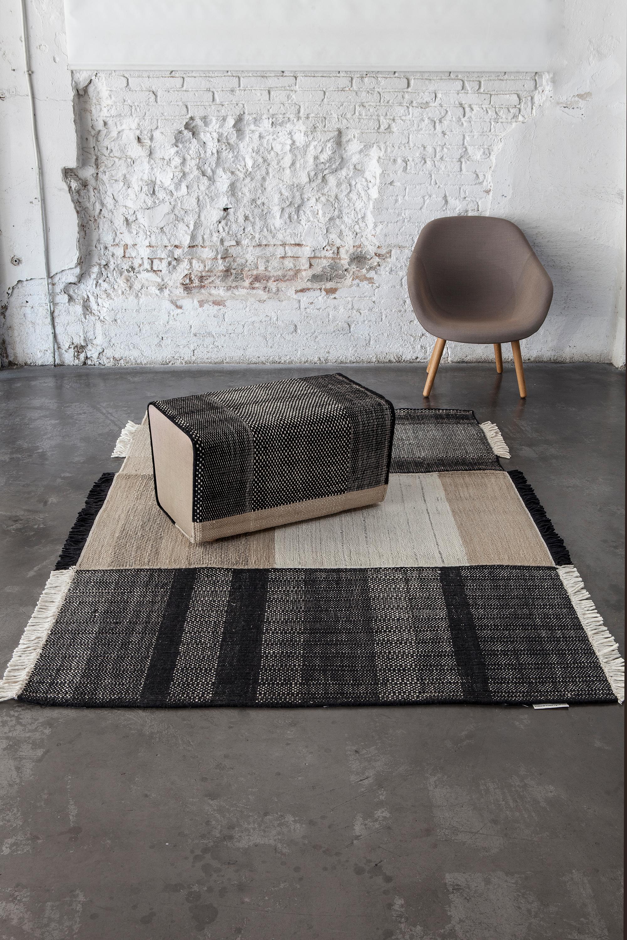 Espagnol Grand tapis tressé tissé à la main de Nanimarquina en vente