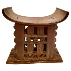 Large Tribal Brown Hand-Carved Early 20th Century Ashanti Stool