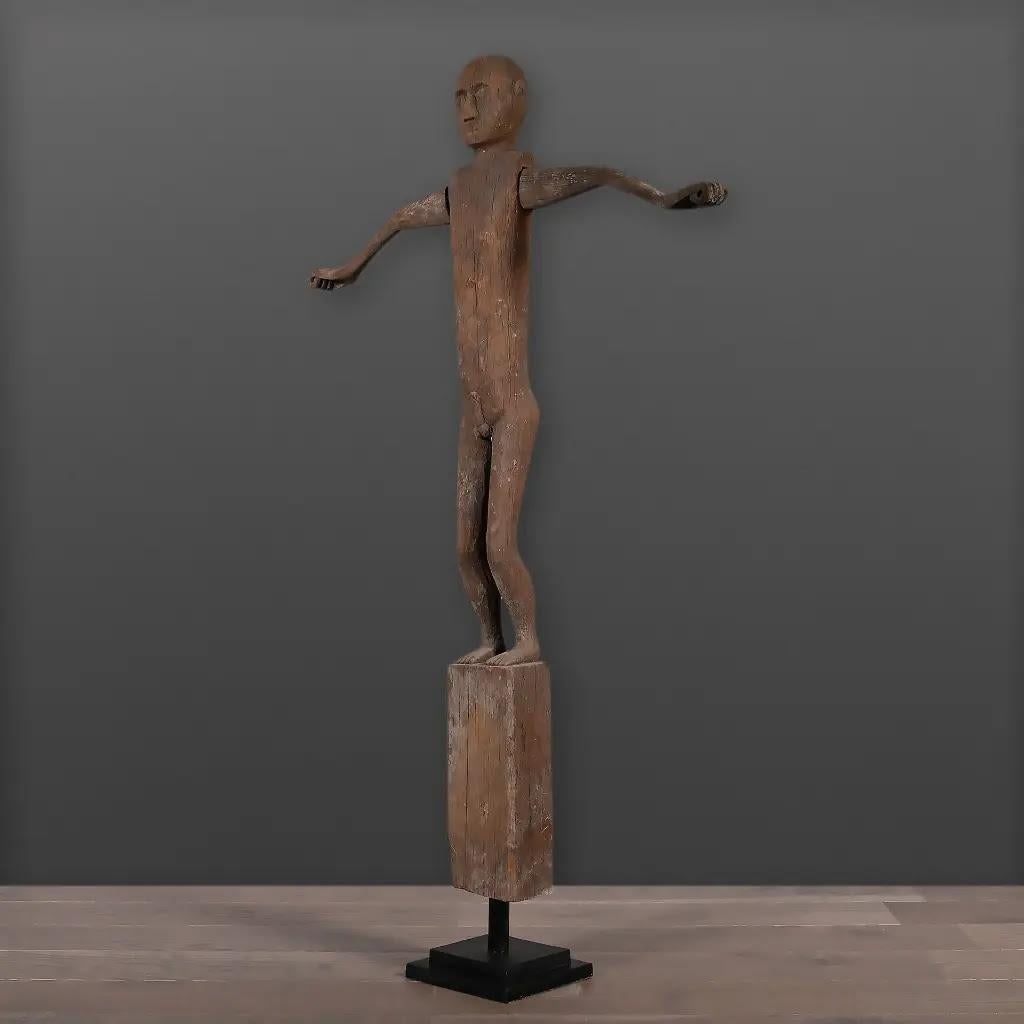 Sculpté à la main Grand fétiche tribal de Bornéo en Wood AGE - Sculpture ethnique indonésienne en vente
