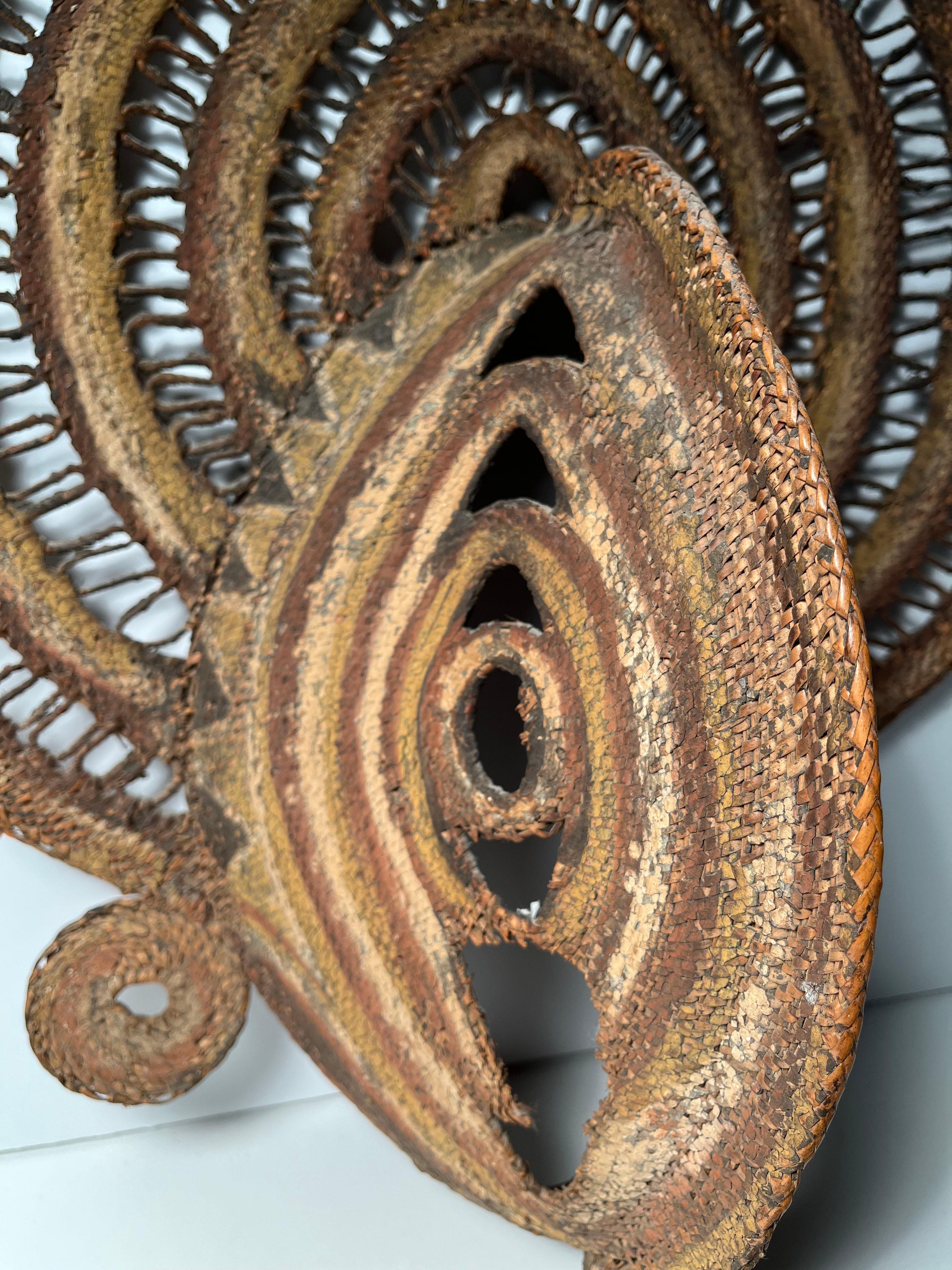 Large Tribal / Oceanic Polychrome Yam Mask from Papua New Guinea In Fair Condition For Sale In Chicago, IL