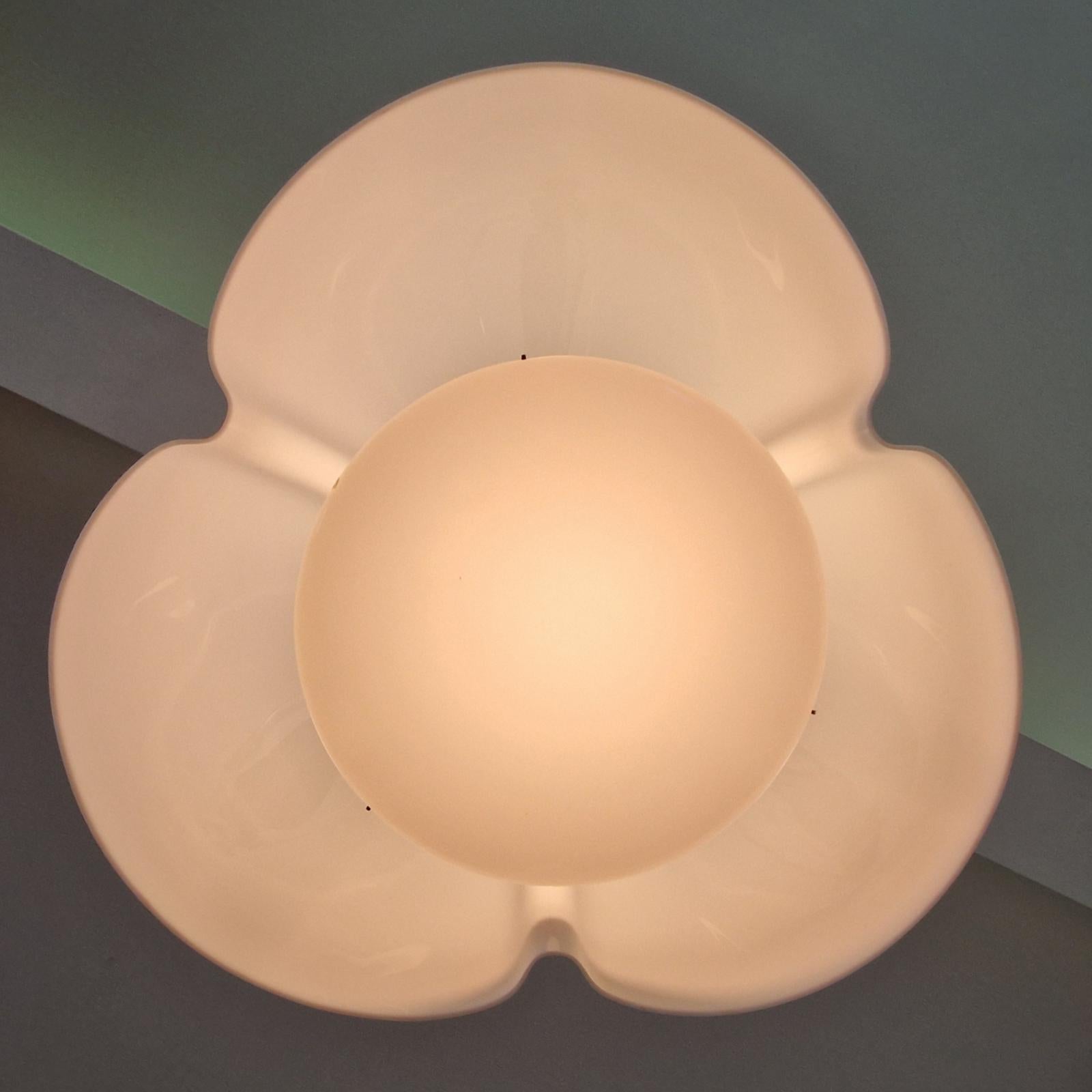 Ère spatiale Grande lampe de l'ère spatiale Tricena d'Ingo Maurer pour M design, Allemagne, années 1970 en vente