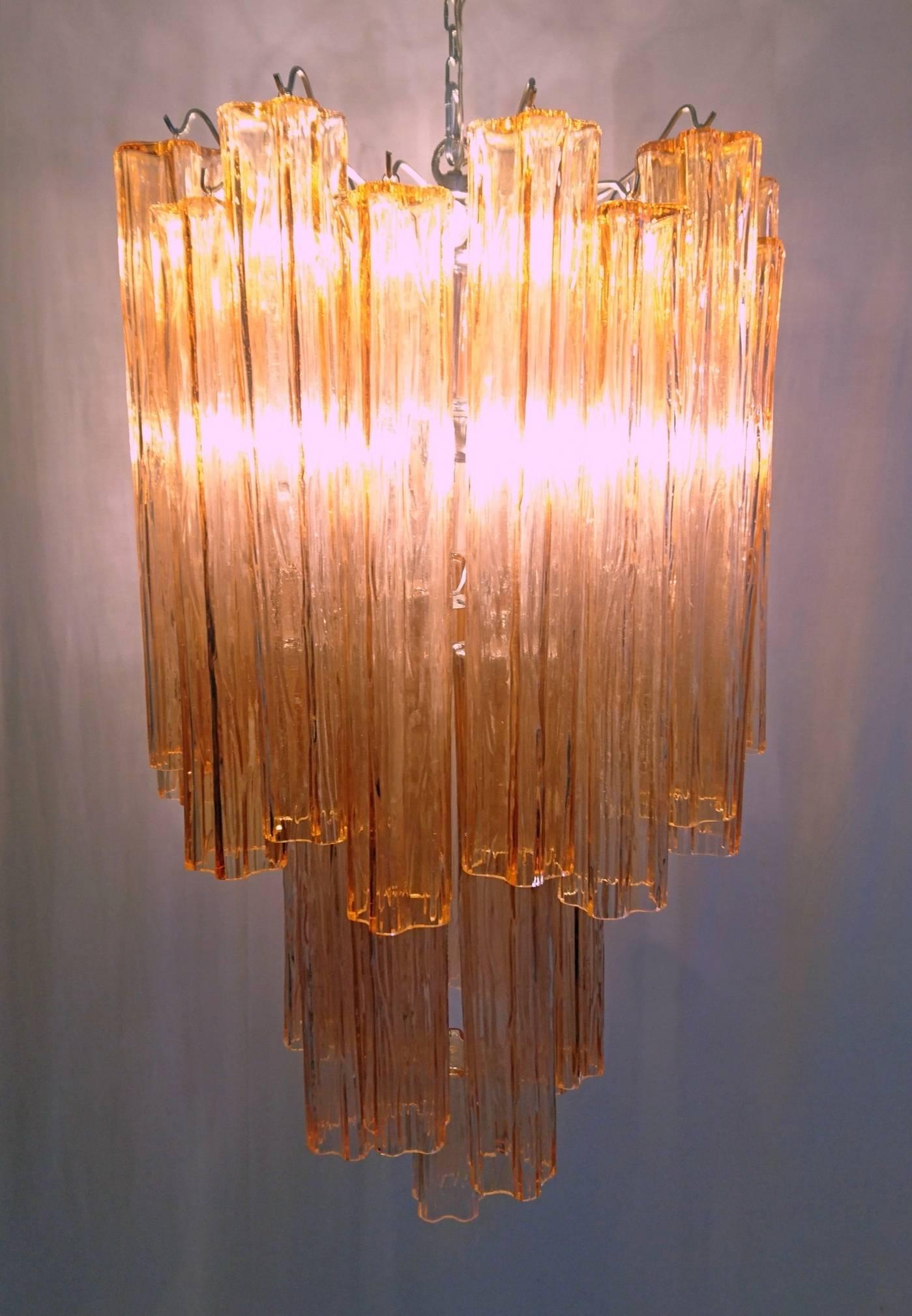 Mid-Century Modern Large Tronchi Chandelier in Pink by Toni Zuccheri for Venini, Italy
