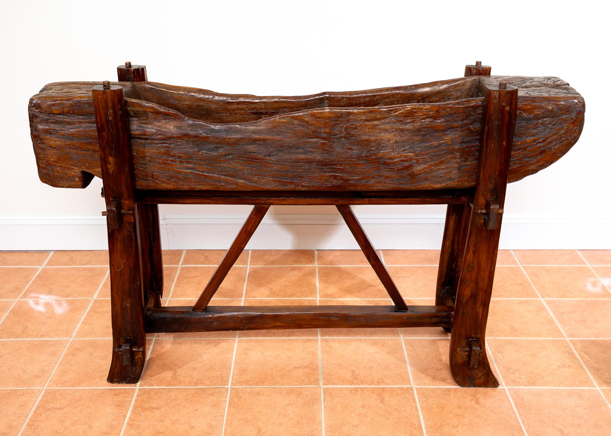 Großer Trog Pflanzgefäß auf Stand Rustikale Französisch Eiche Brutalist XL Antike Bar servieren (Eichenholz) im Angebot