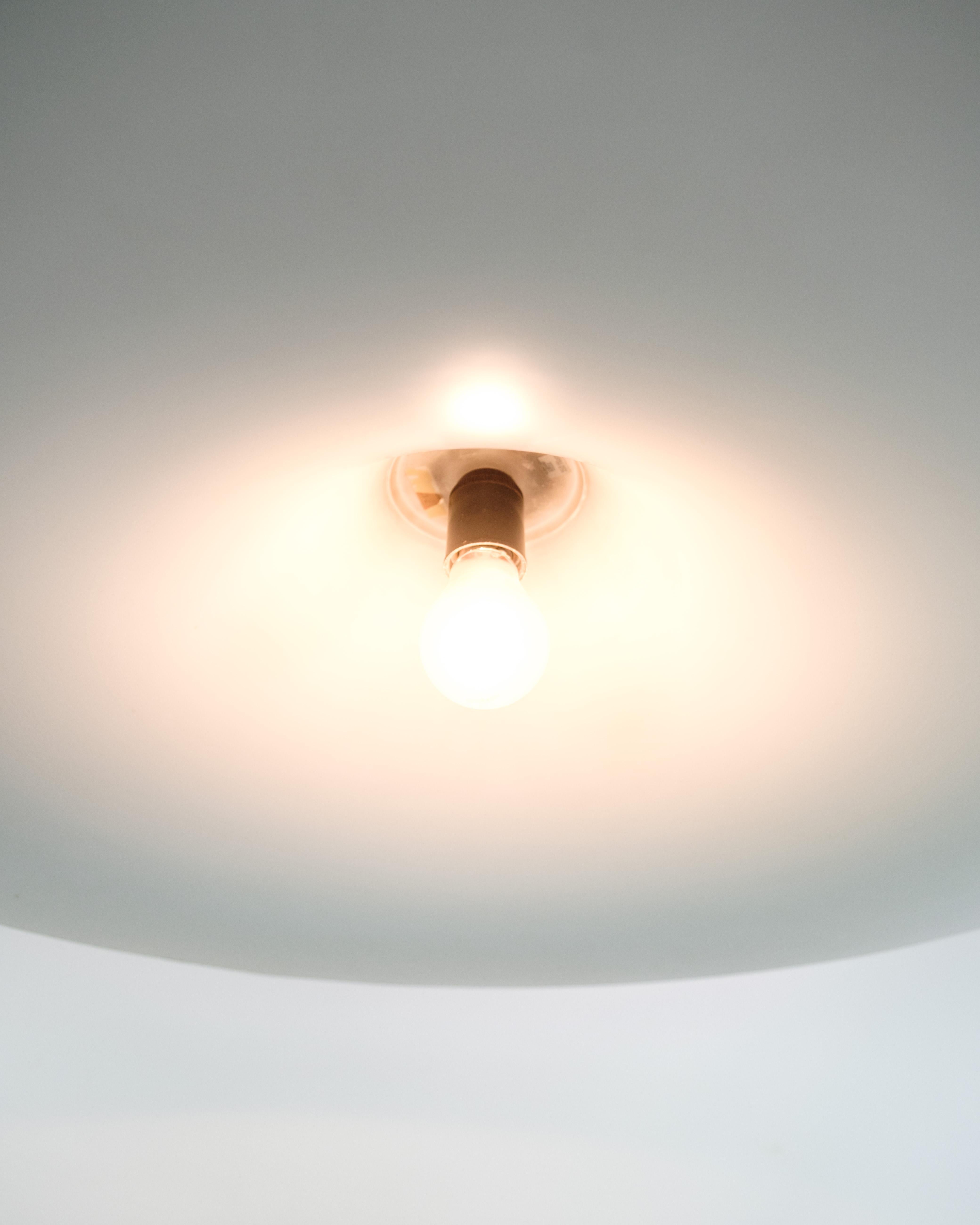 Large pendentif trompette en orange de Claus Bonderup pour Fog & Mørup des années 1970 en vente 1