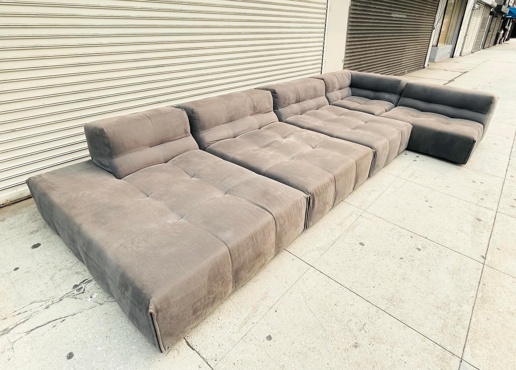 Large Tufty Too Sectional Sofa by Patricia Urquiola for B&B Italia In Good Condition In Los Angeles, CA