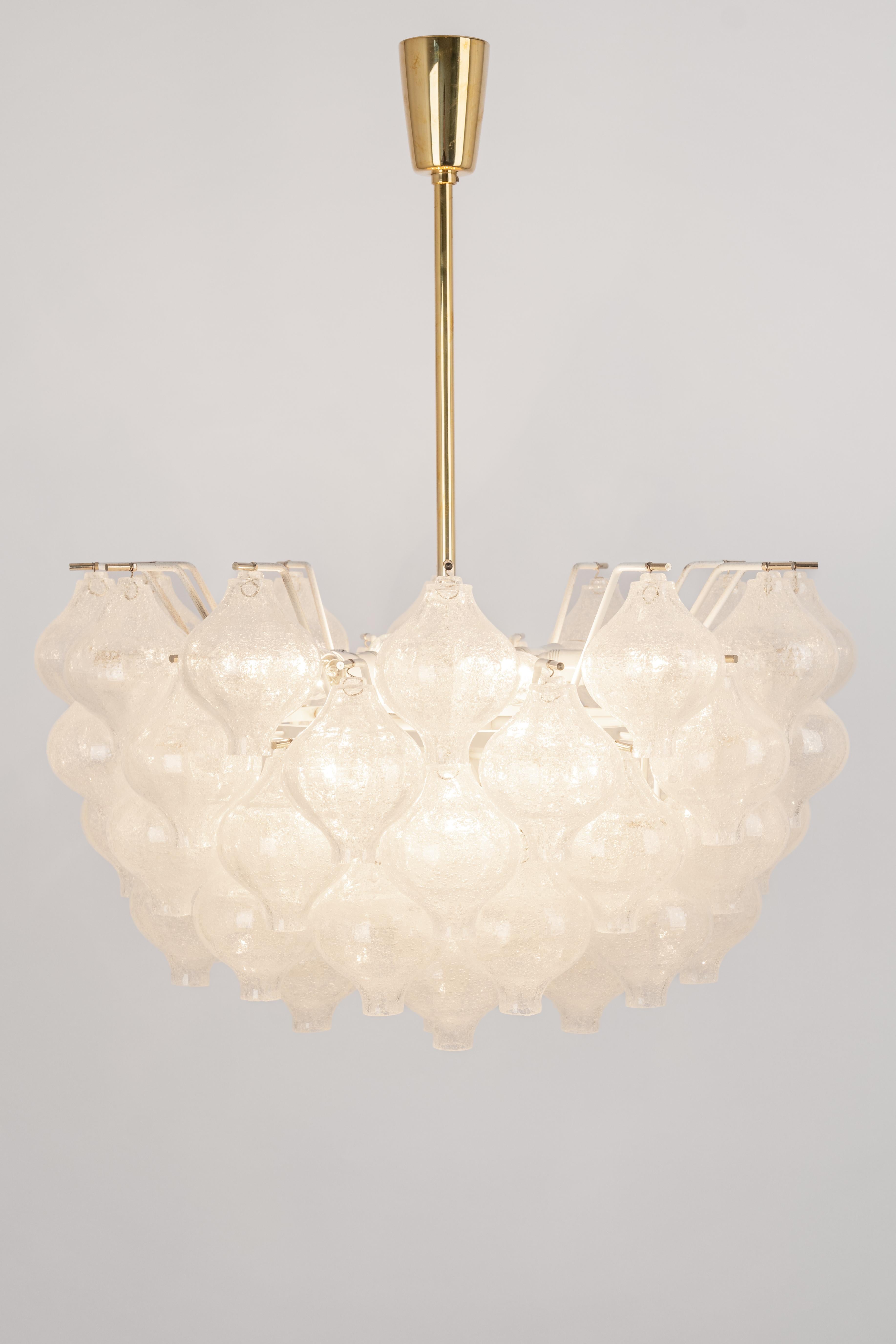 1 of 3 Large Tulipan Glass Chandelier by Kalmar, Austria, 1960s 6