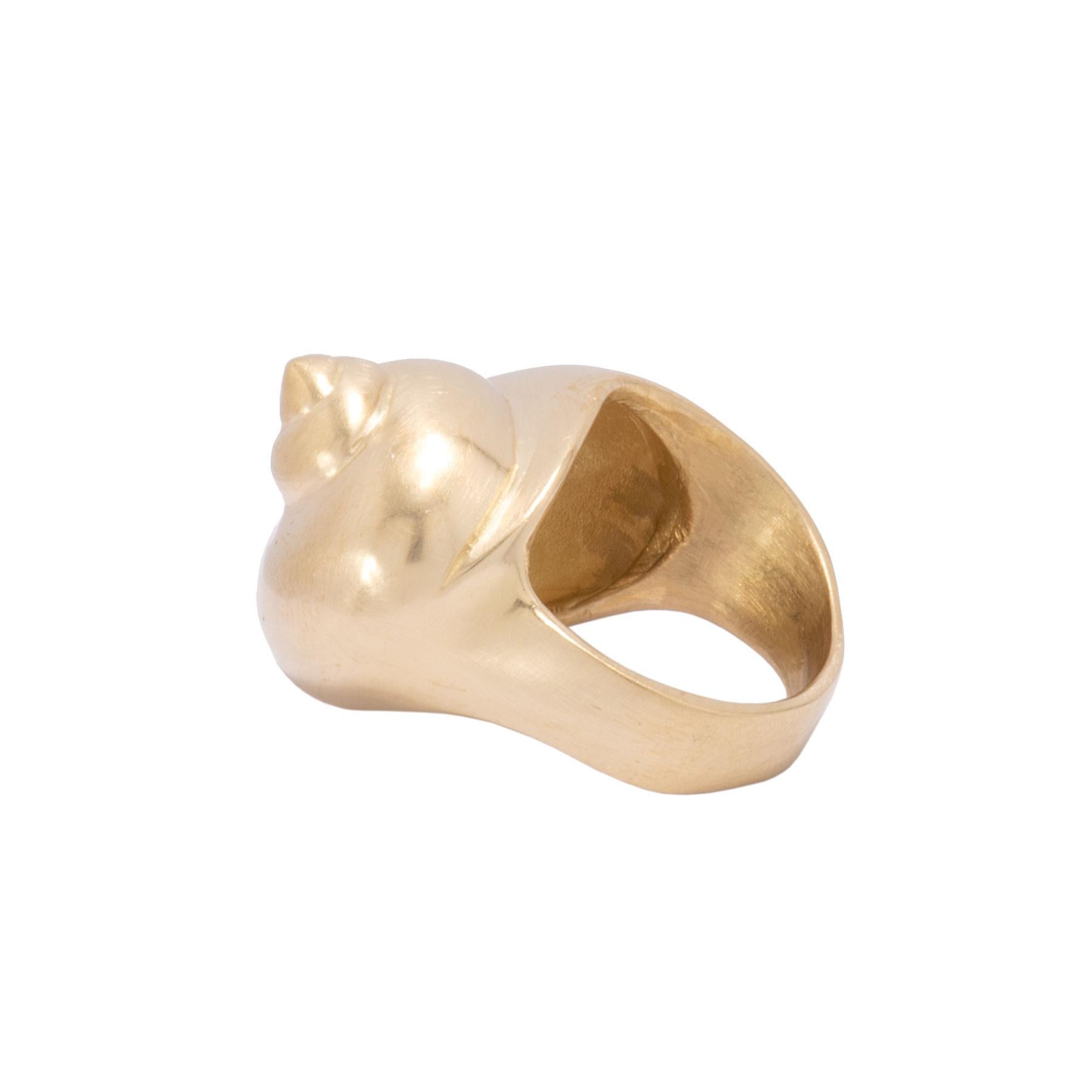 Large Turban Shell Ring in 18 Karat Gold For Sale 1
