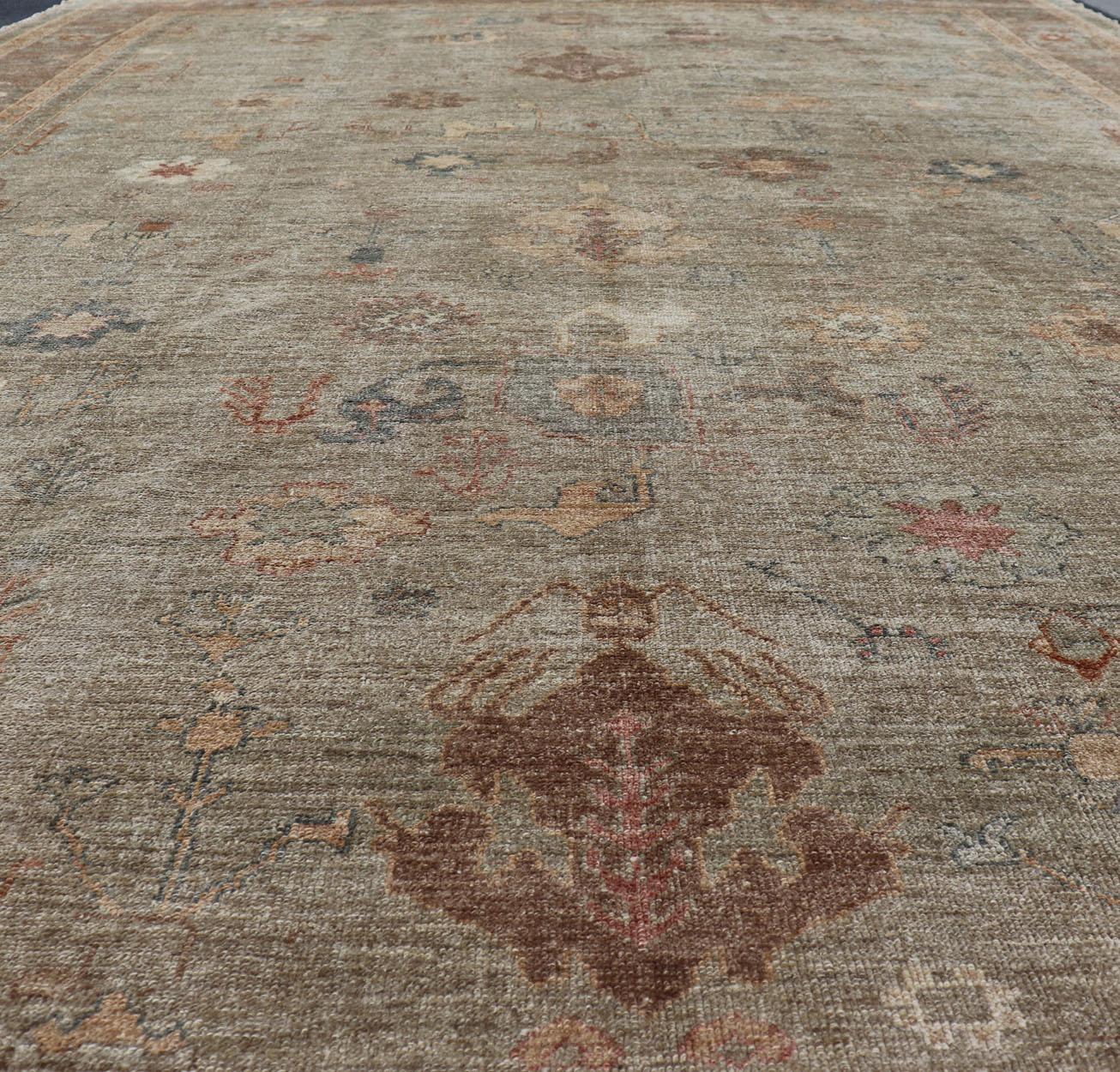 Großer türkischer Angora-Oushak-Teppich in Washed Sage mit Rost und Elfenbein 11'10 x 17'4 im Angebot 9