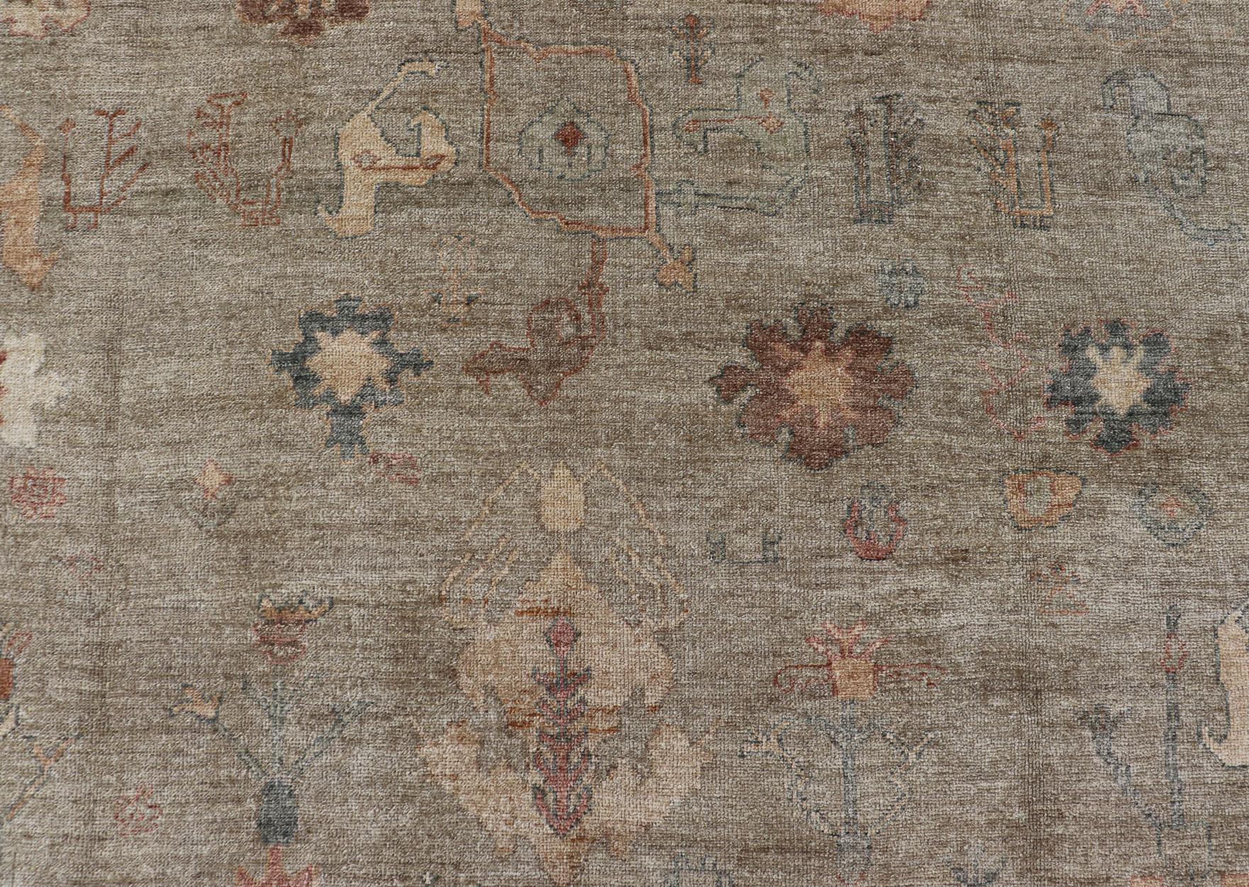 Großer türkischer Angora-Oushak-Teppich in Washed Sage mit Rost und Elfenbein 11'10 x 17'4 im Angebot 10