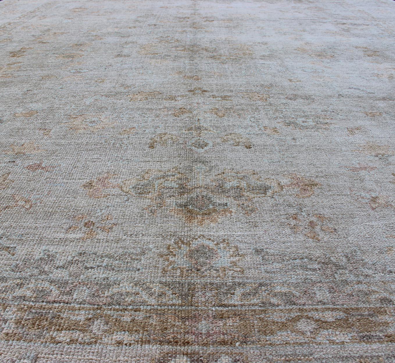 Grand tapis turc Oushak en angora avec motif floral imprimé sur toute sa surface, Neutral Co en vente 5