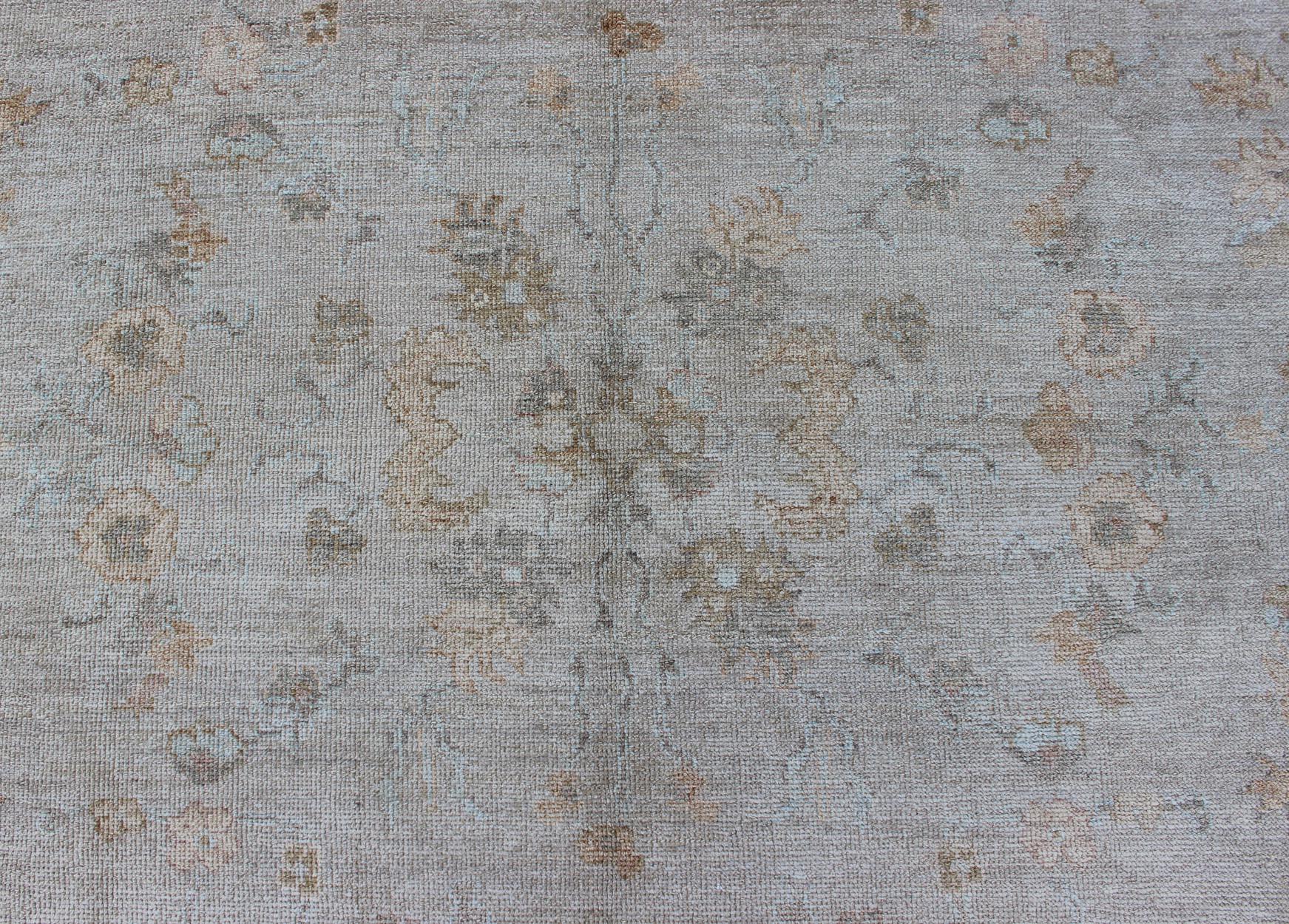 Grand tapis turc Oushak en angora avec motif floral imprimé sur toute sa surface, Neutral Co en vente 6