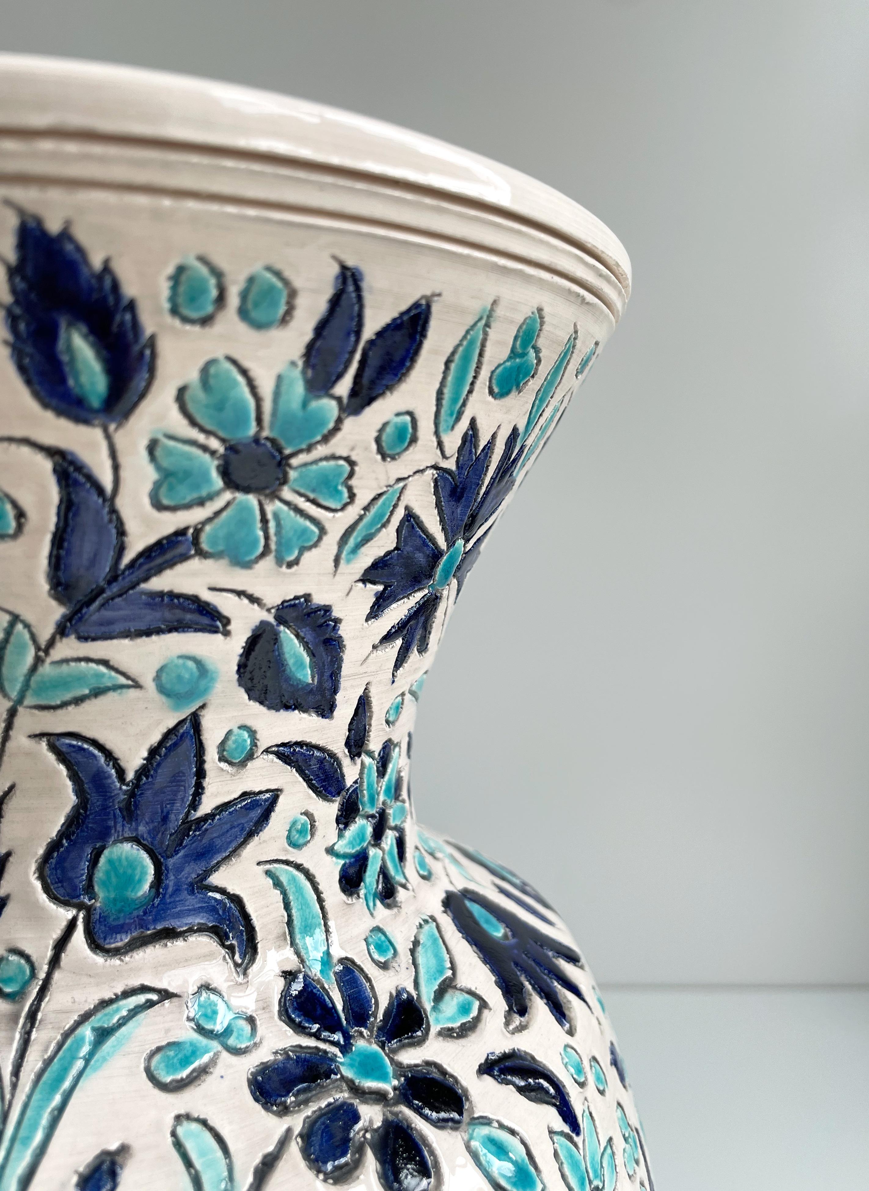 Large Vintage Turkish Floral Blue White Ceramic Vase For Sale 2
