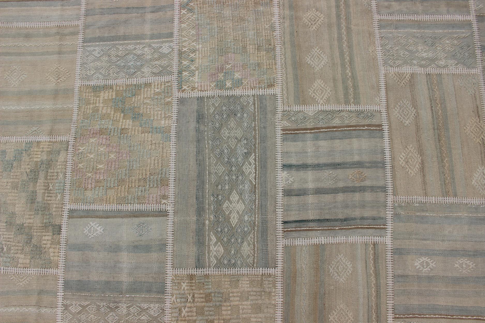 Large Turkish Kilim in Tan, Blue, Taupe, Light Green & Neutral Colors In Good Condition For Sale In Atlanta, GA