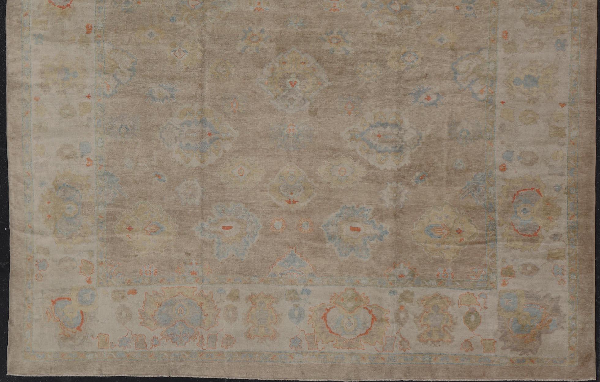 Turco Tappeto Oushak turco di grandi dimensioni con design all-over dai colori neutri   16'2