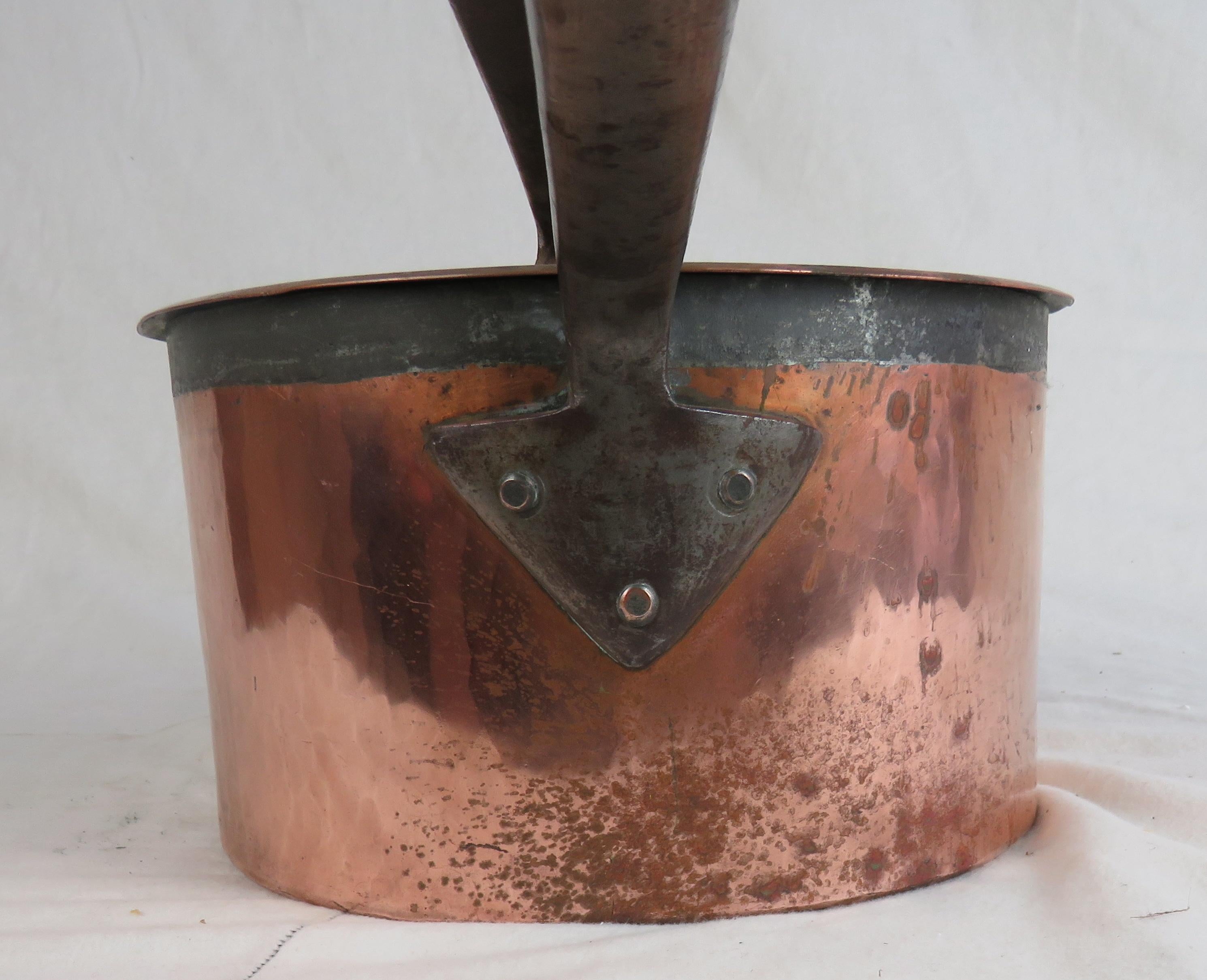20th Century Large Turn of the Century Antique Copper Pot with Handled Copper Lid For Sale