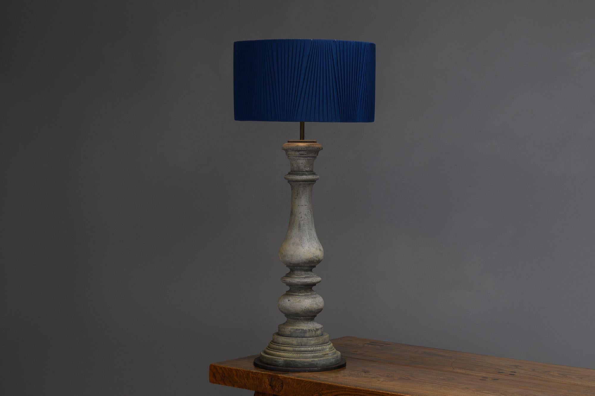 Edwardian Large Turned Column Lamp For Sale