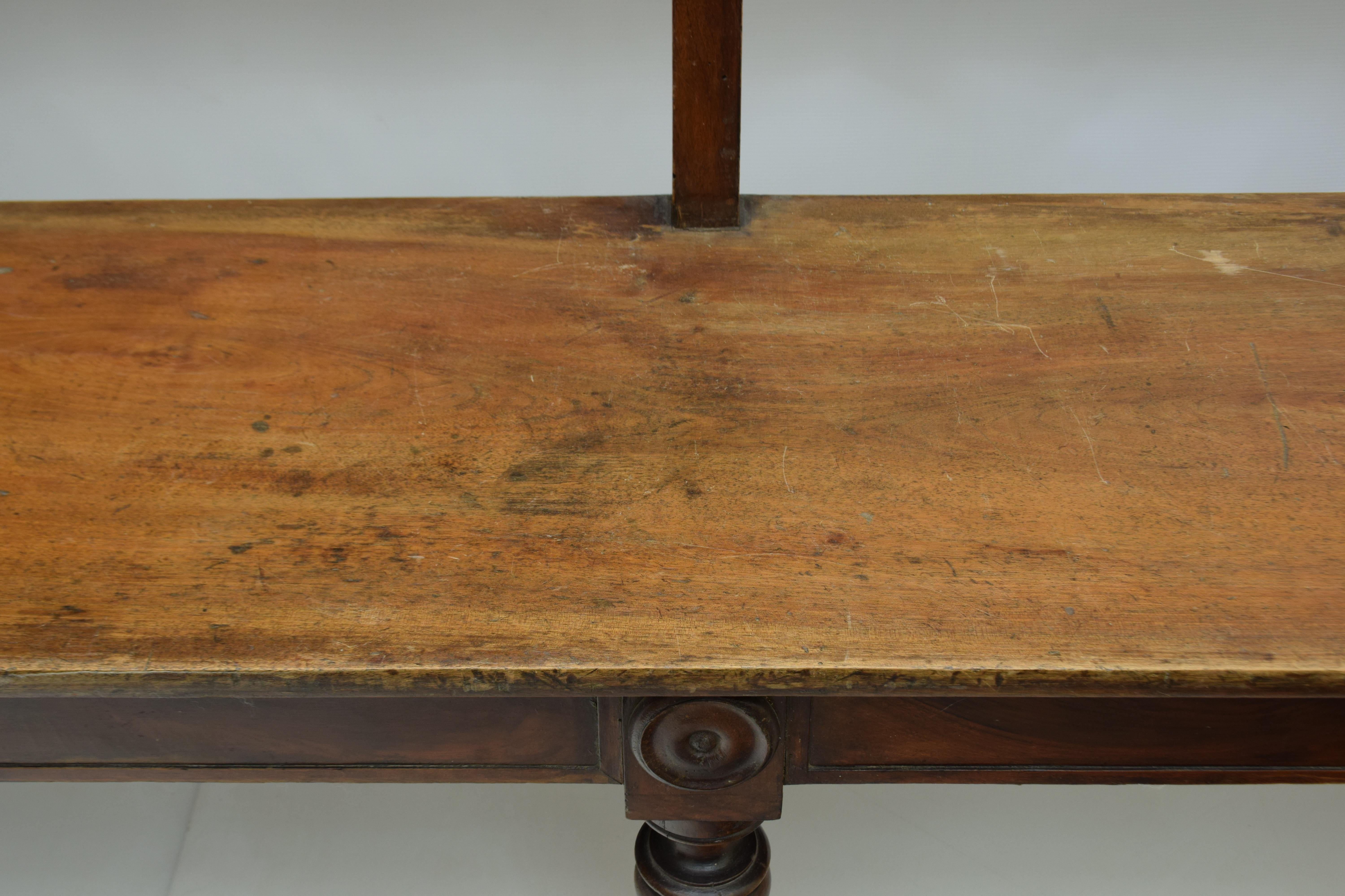 Large Tuscan Walnut Bench Early 19th Century with Carved Armrests 5