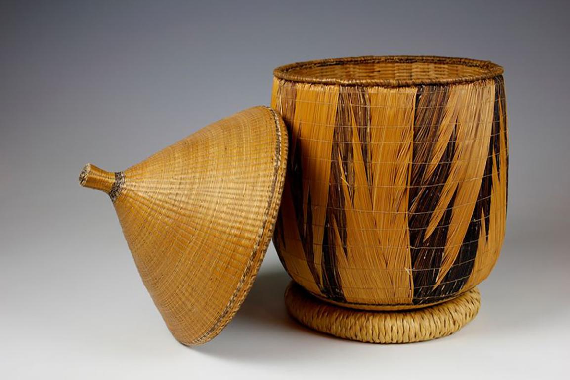 Tribal Large Tutsi Prestige Basket  For Sale