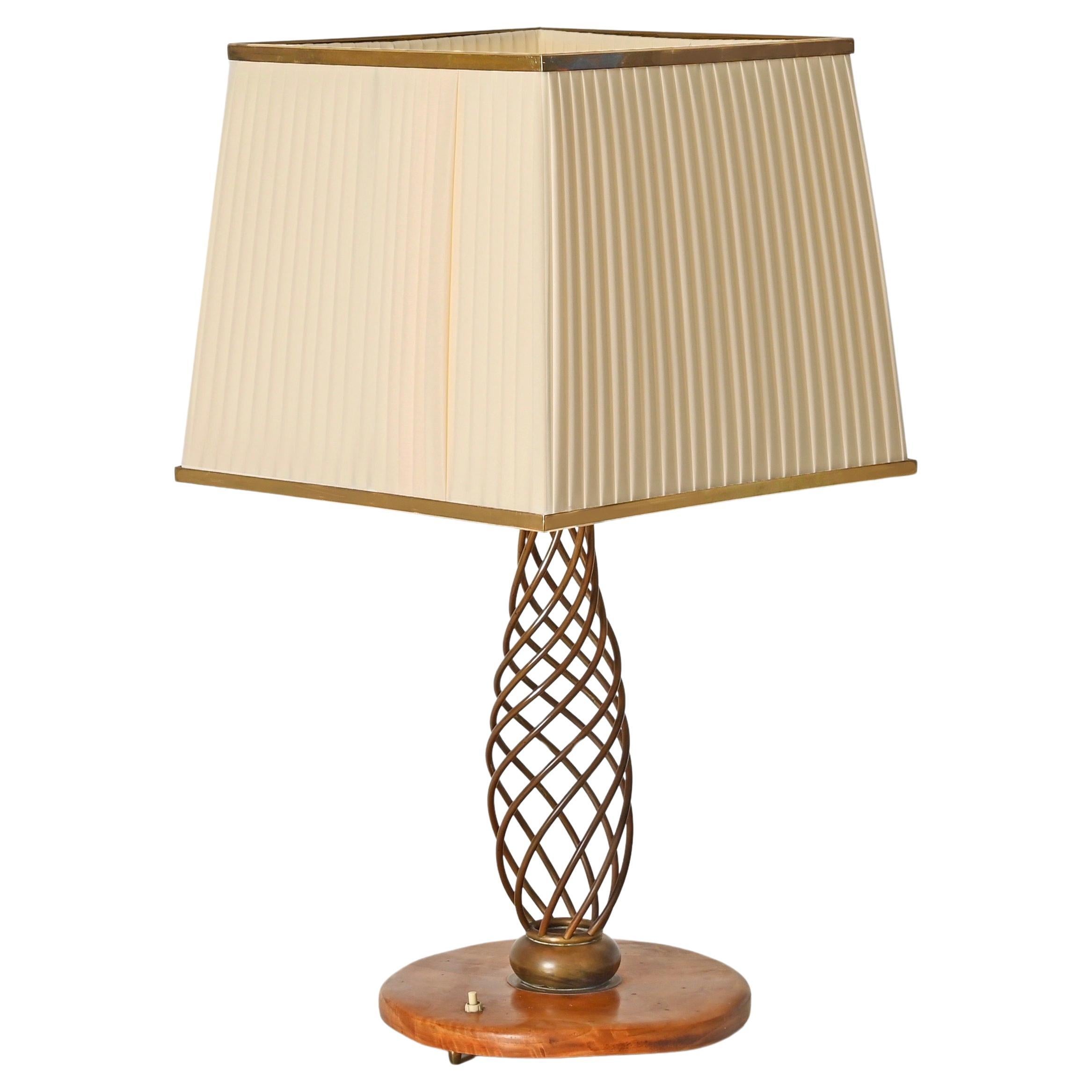 Large Twisted Brass and Walnut Table Lamp, Gabriella Crespi Style, Italy, 1950s For Sale