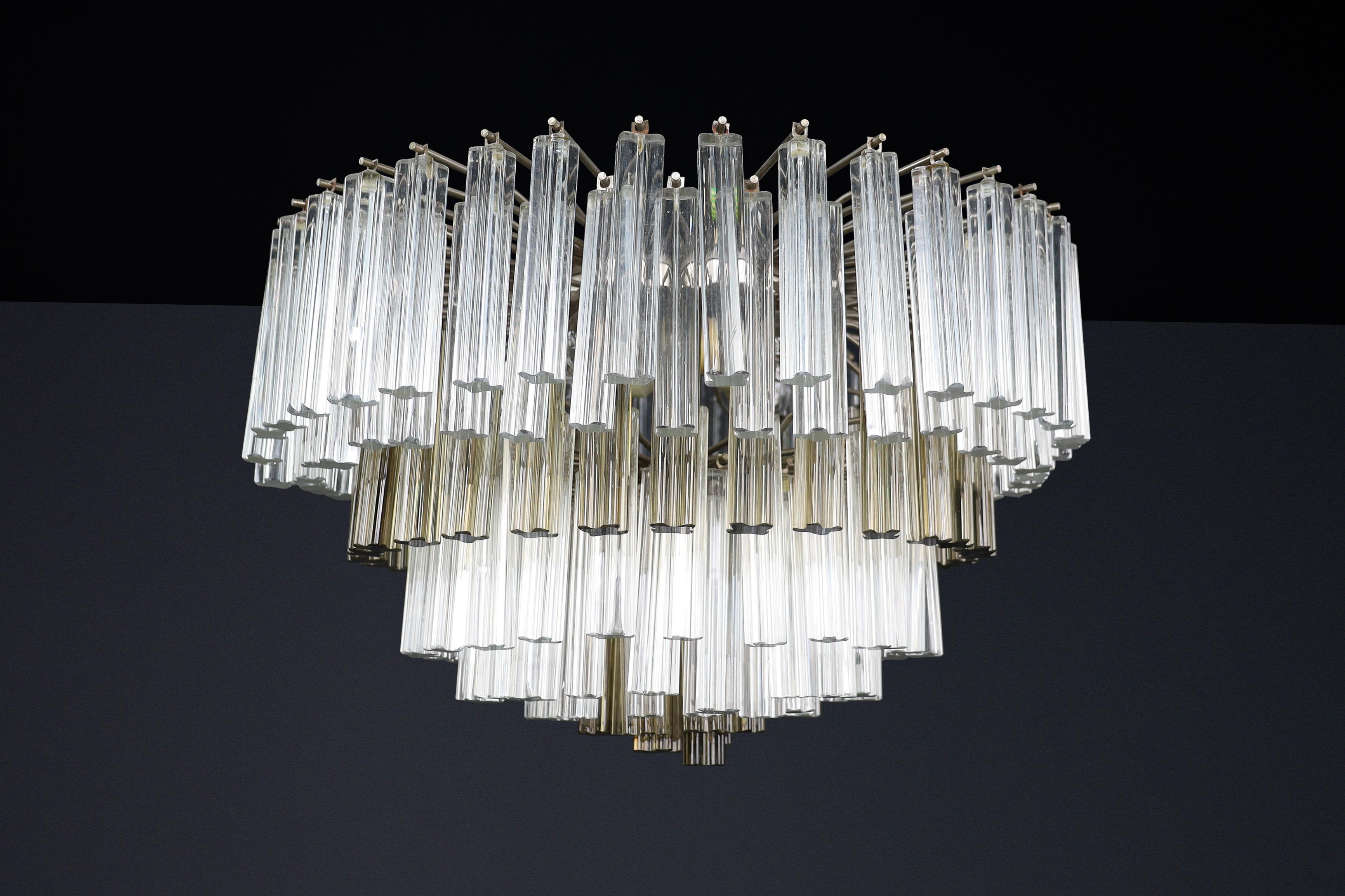 Grand lustre Venini en cristal bicolore à six niveaux, Italie, années 1960 en vente 5