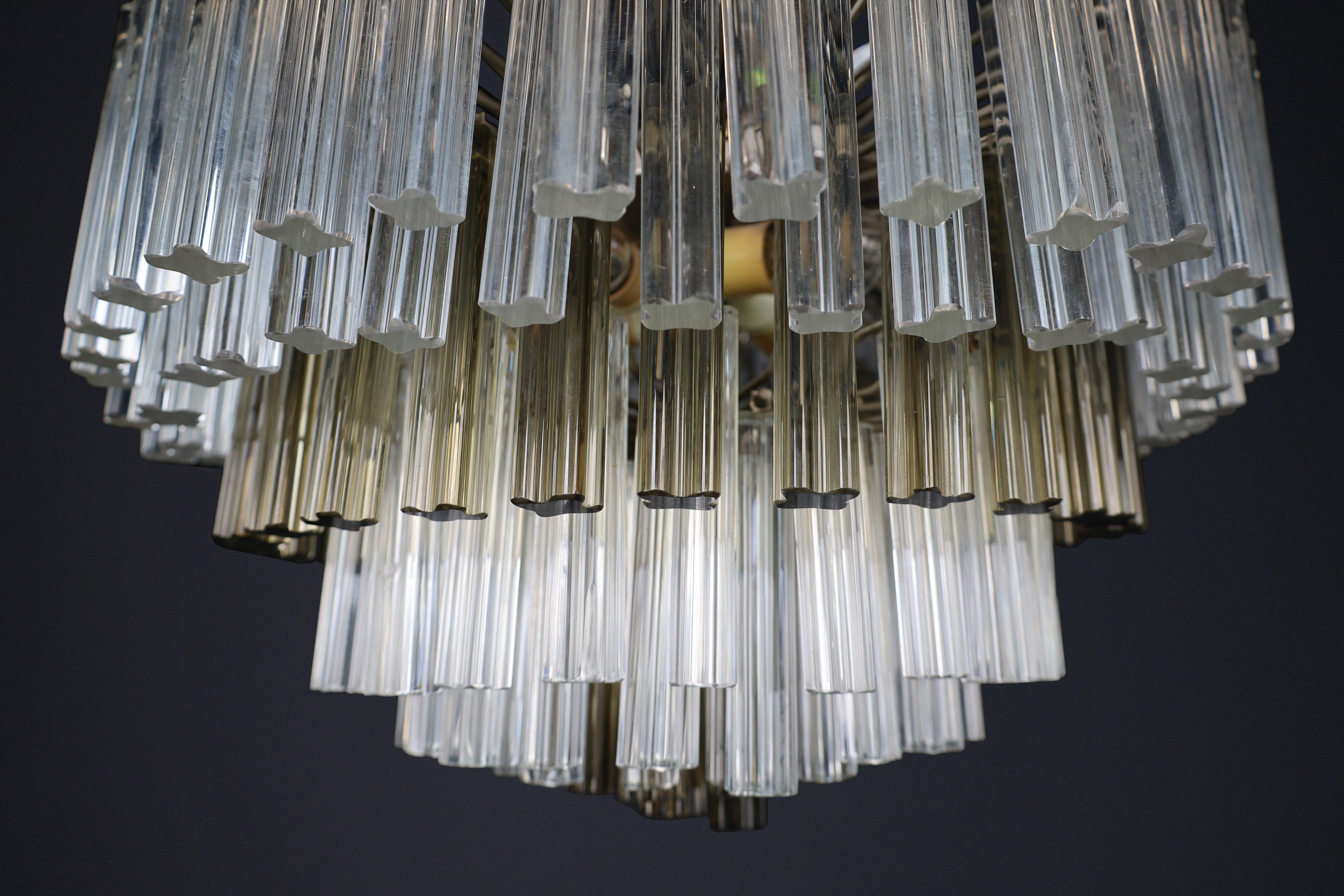 Grand lustre Venini en cristal bicolore à six niveaux, Italie, années 1960 en vente 6