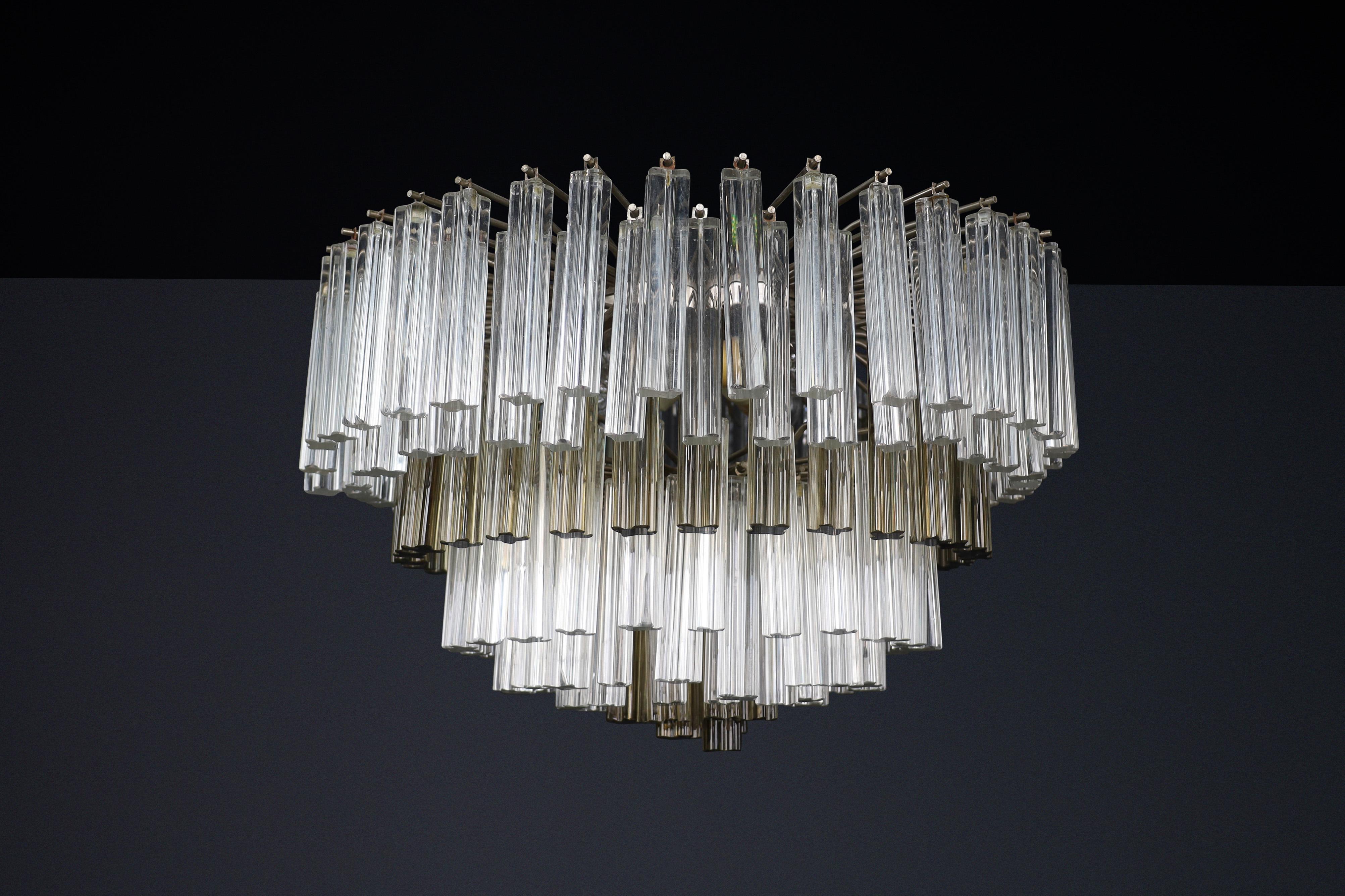 Grand lustre Venini en cristal bicolore à six niveaux, Italie, années 1960 en vente 8