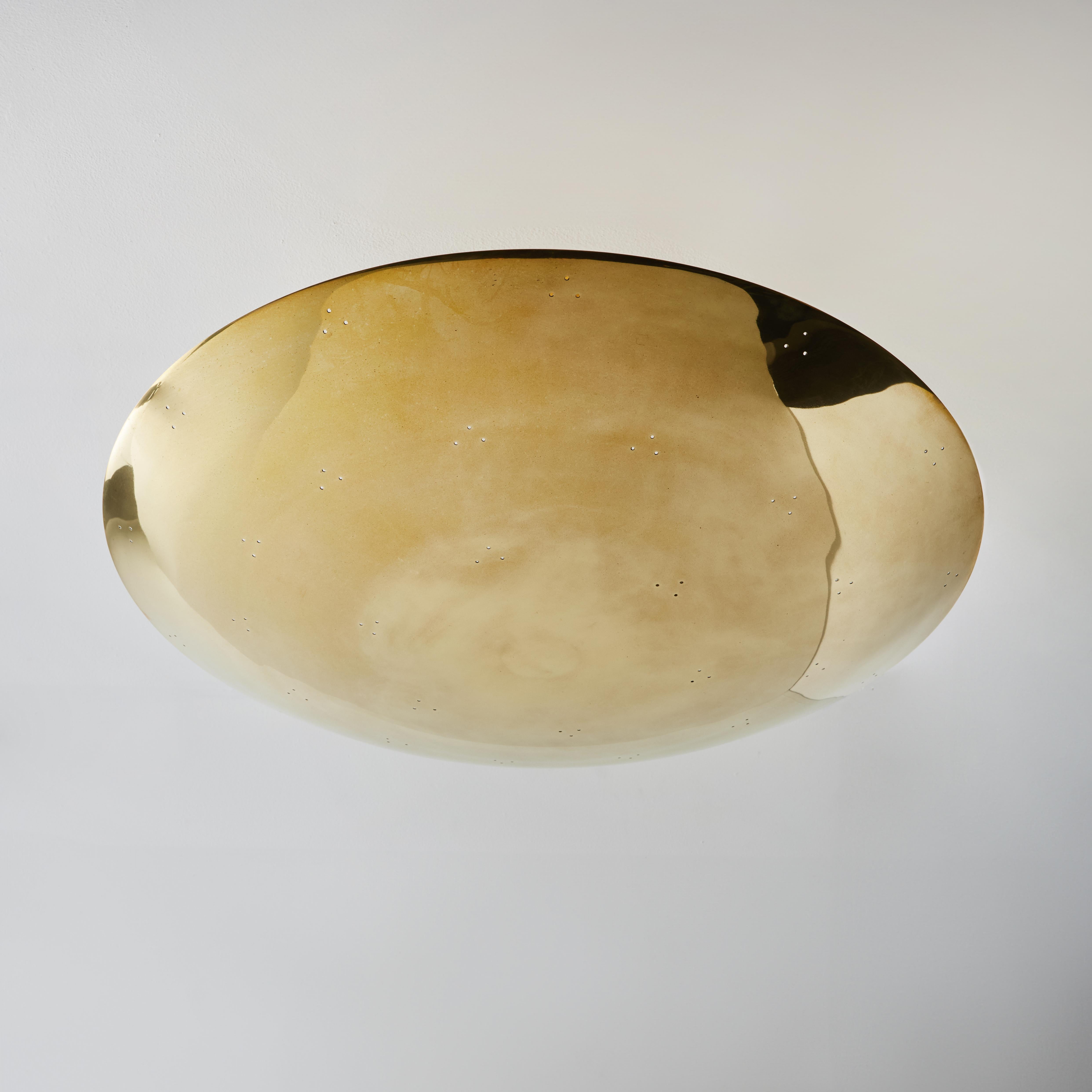 Großer Raul Reyes 'Rey 30' Perforierter Dome-Kronleuchter aus poliertem Messing im Angebot 4