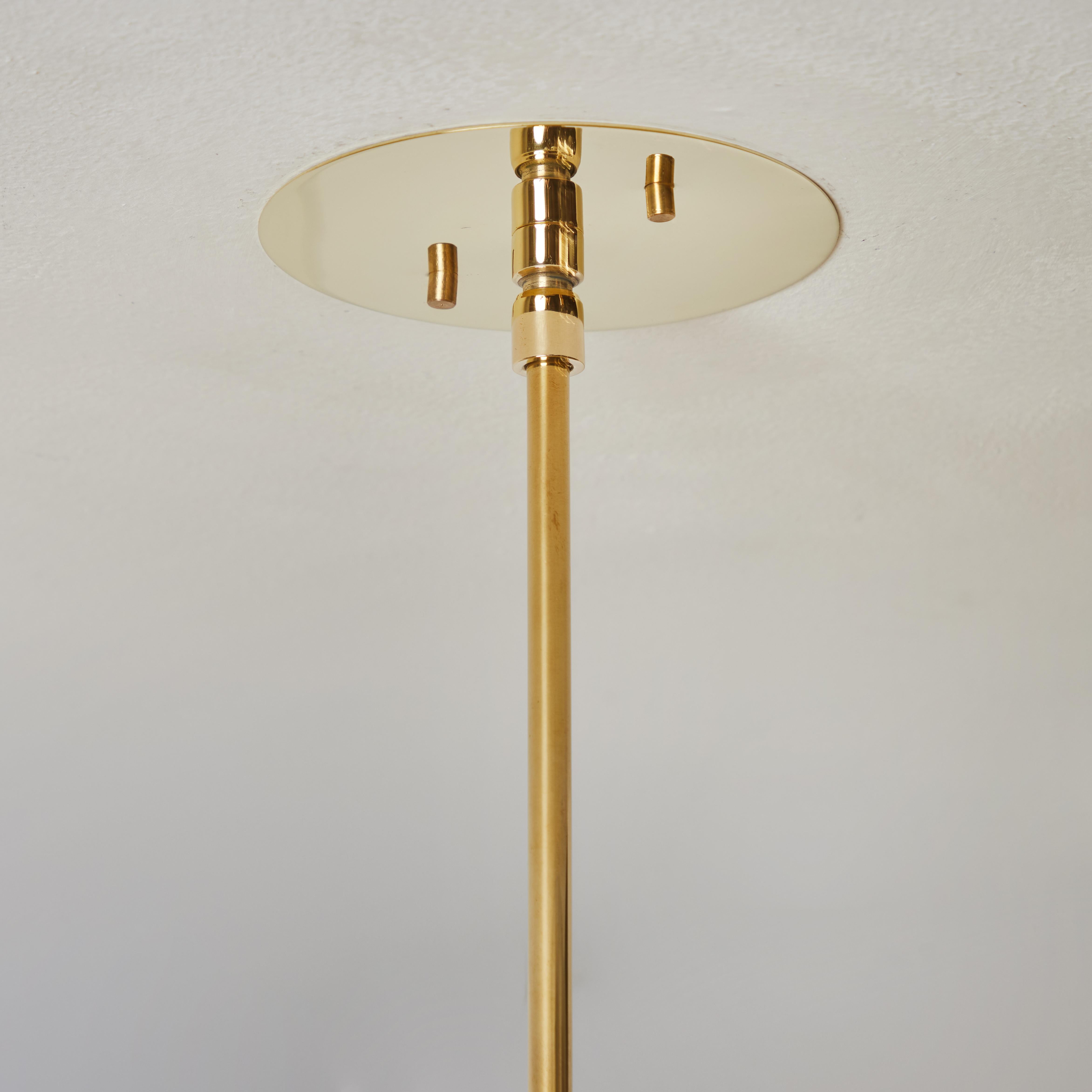 Großer Raul Reyes 'Rey 30' Perforierter Dome-Kronleuchter aus poliertem Messing im Angebot 5