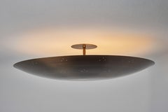 Grande lampada da soffitto a cupola in ottone patinato traforato di Raul Reyes "Rey 26